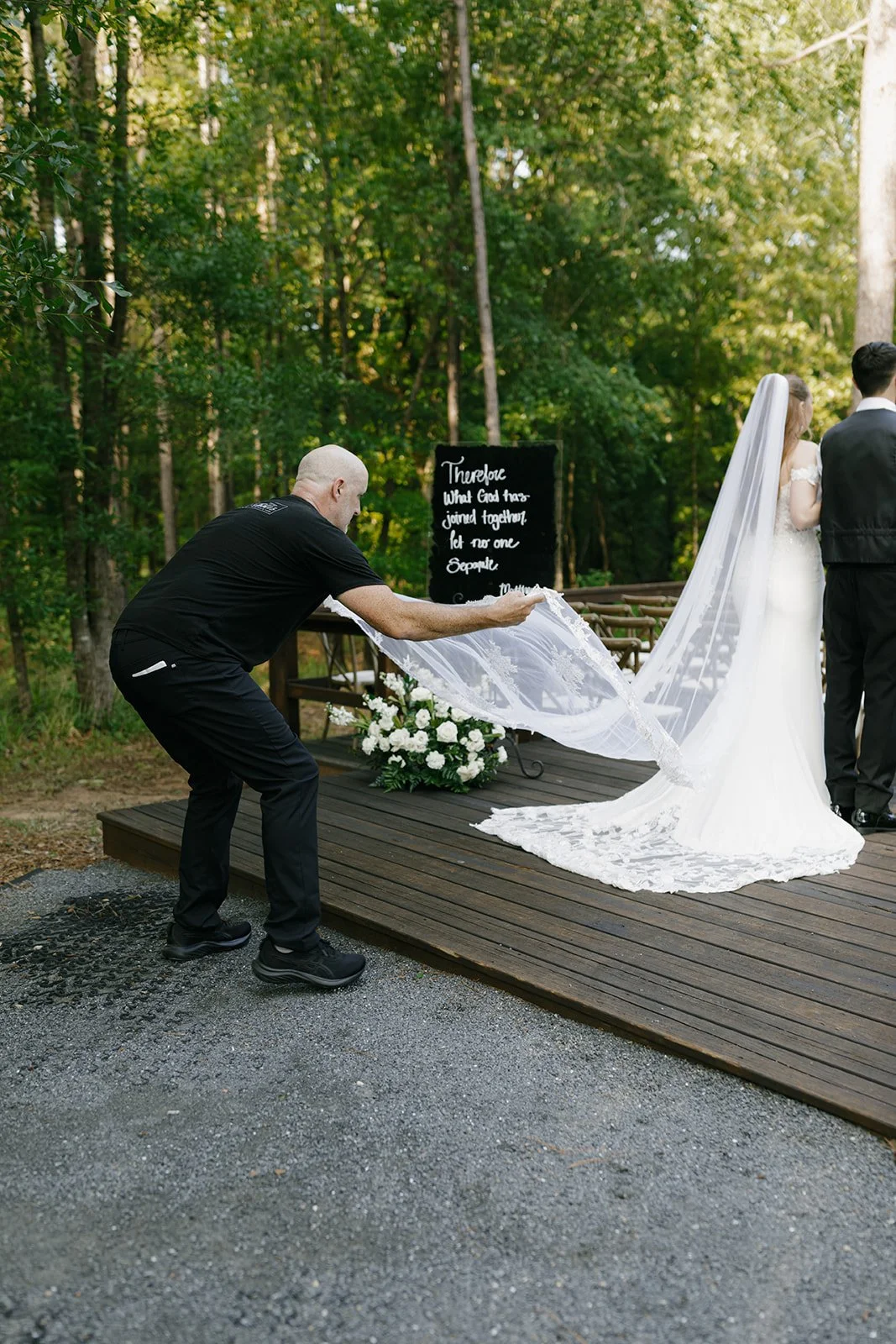 16-the-sainte-terre-team-spreading-the-bride-s-cathedral-veil-at-the.jpg