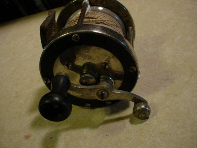 705. Pflueger Everlaster Surf casting Reel  R.W. Summers Bamboo Fly Rods  Company