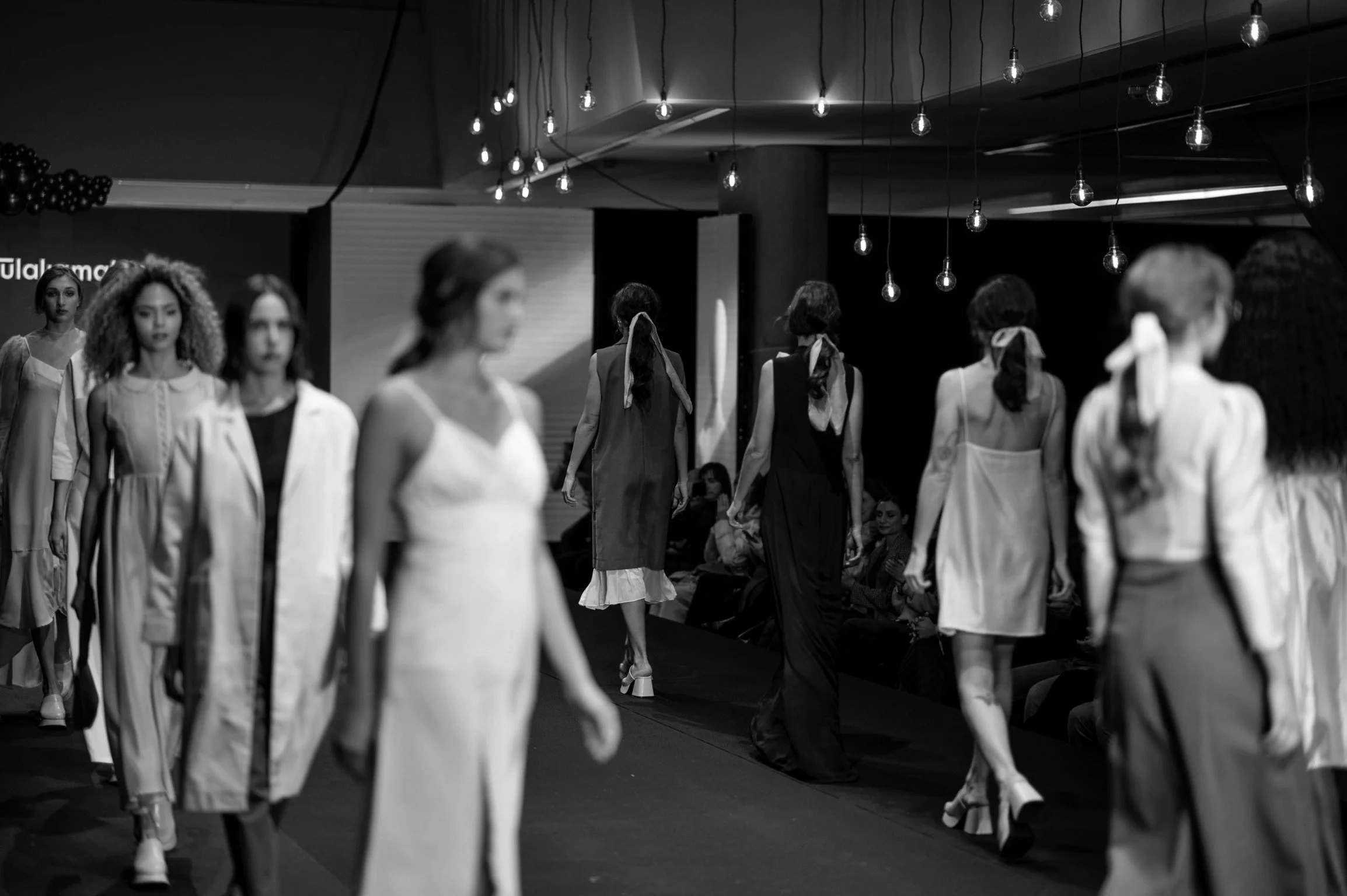 Desfile de la colección SS24 INDÓMITA en EspaciomodaCYL. diciembre 2023