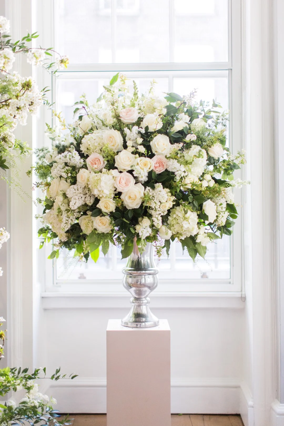 Ceremony Urn with white roses in a garden style |Miriam Faith Floral Design| Wedding Flowers| London