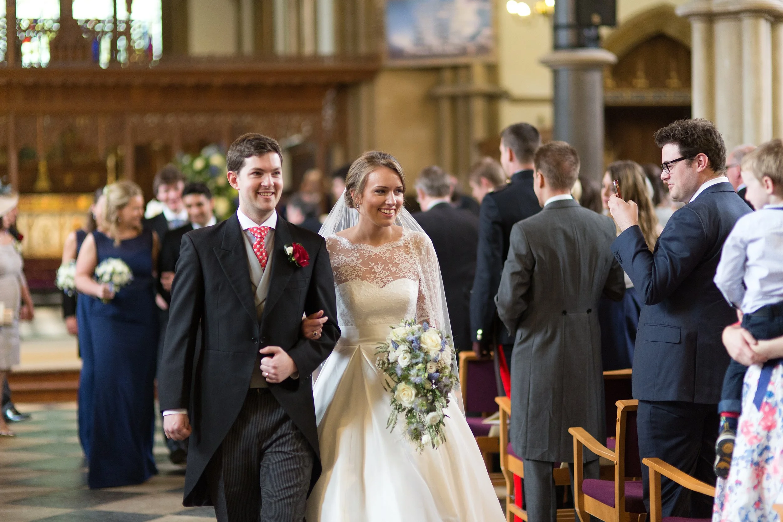 BRIDE_BOUQUET_CASCADE_MIRIAM_FAITH_WEDDING_FLOWERS.jpg
