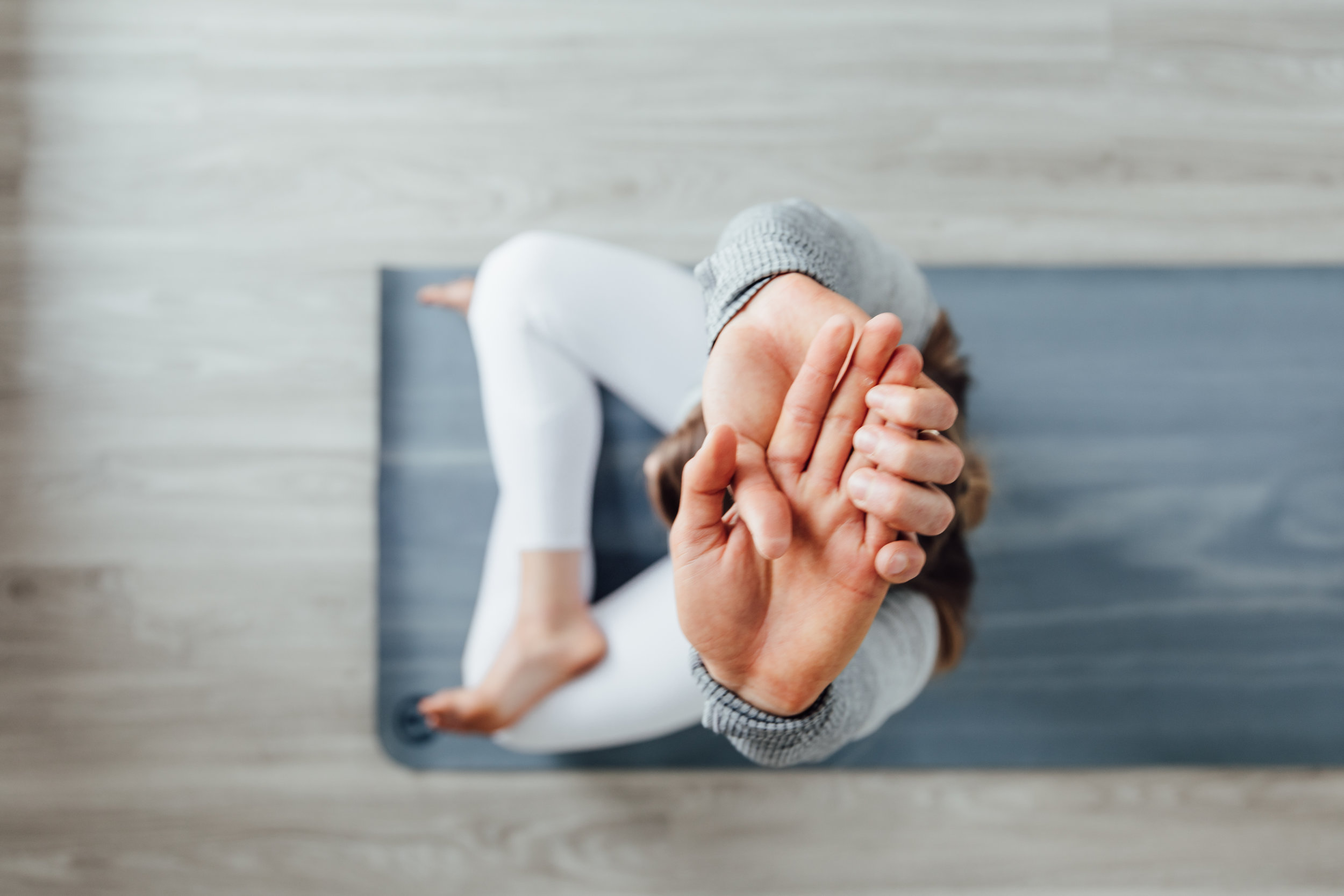 The Wellness Rookie-5 Simple Stretches for Winter Athletes