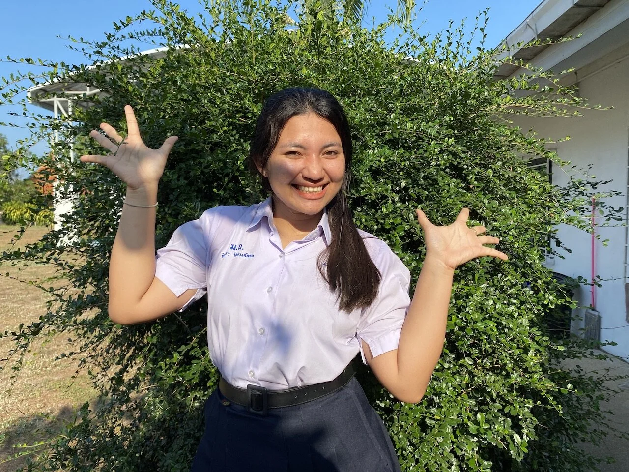   Fon is studying to become a nurse   Fon came to us in 2013 as an 11-year-old together with her two younger siblings Gun and Bai-Tuy.  When Fon moved in with us, she had lost a year in school because she had had to take care of her two younger sibli