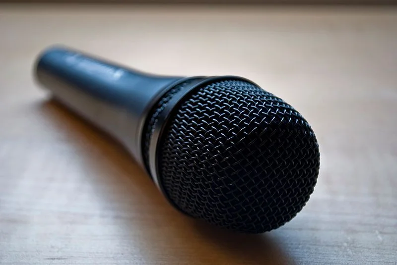 800px-SennMicrophone