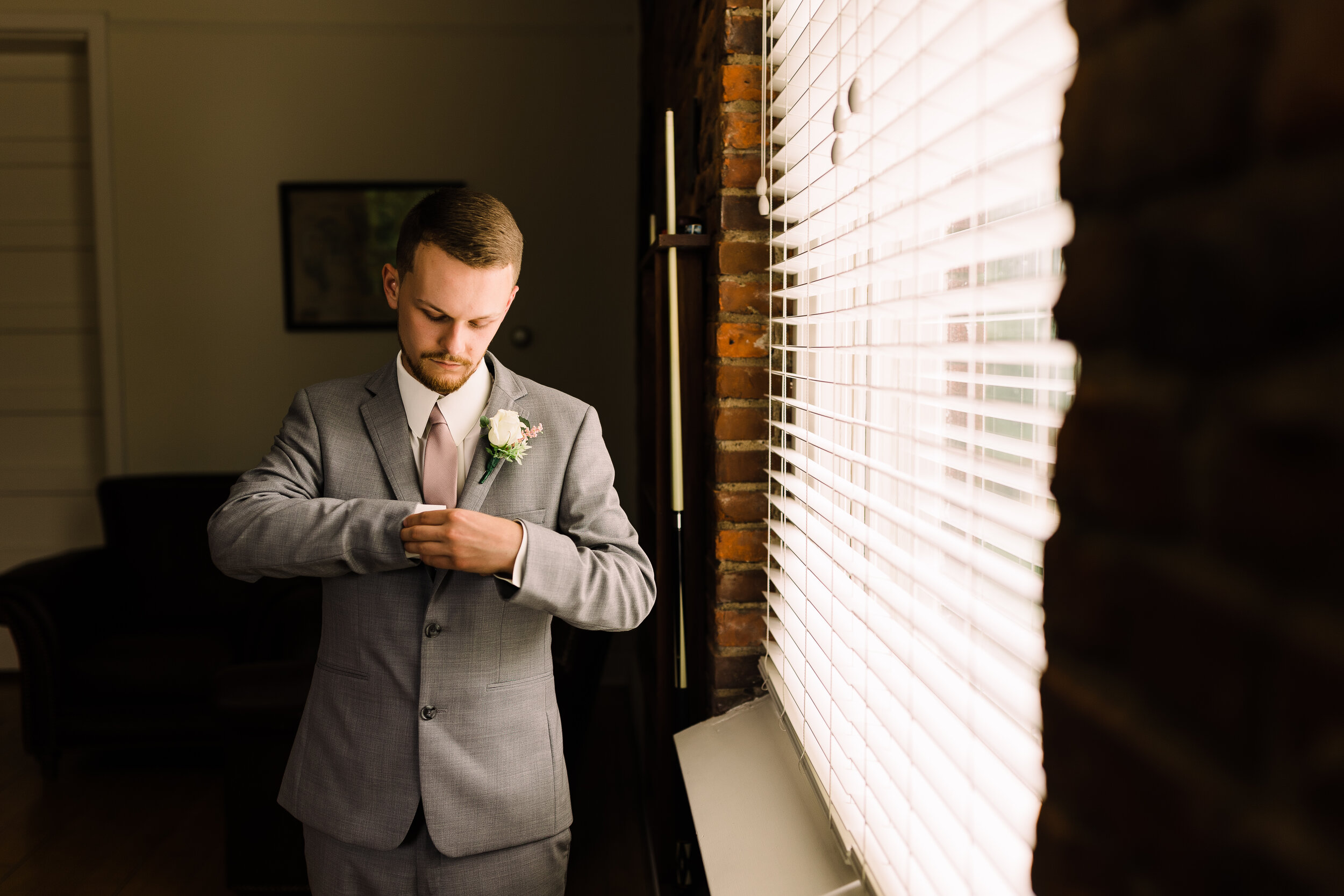 Jess + Clayton - Bridals and Groom Portraits-4.jpg