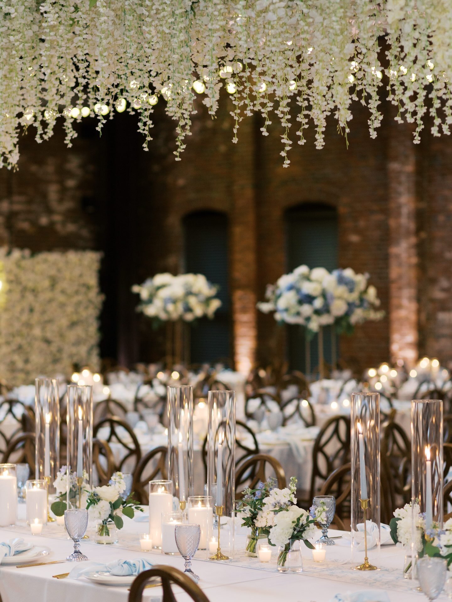 The dreamiest reception details ✨

 #indianaweddinghotographer #southernindianaphotographer #southernindianaweddings #louisvillephotographer#louisvilleweddingphotographer