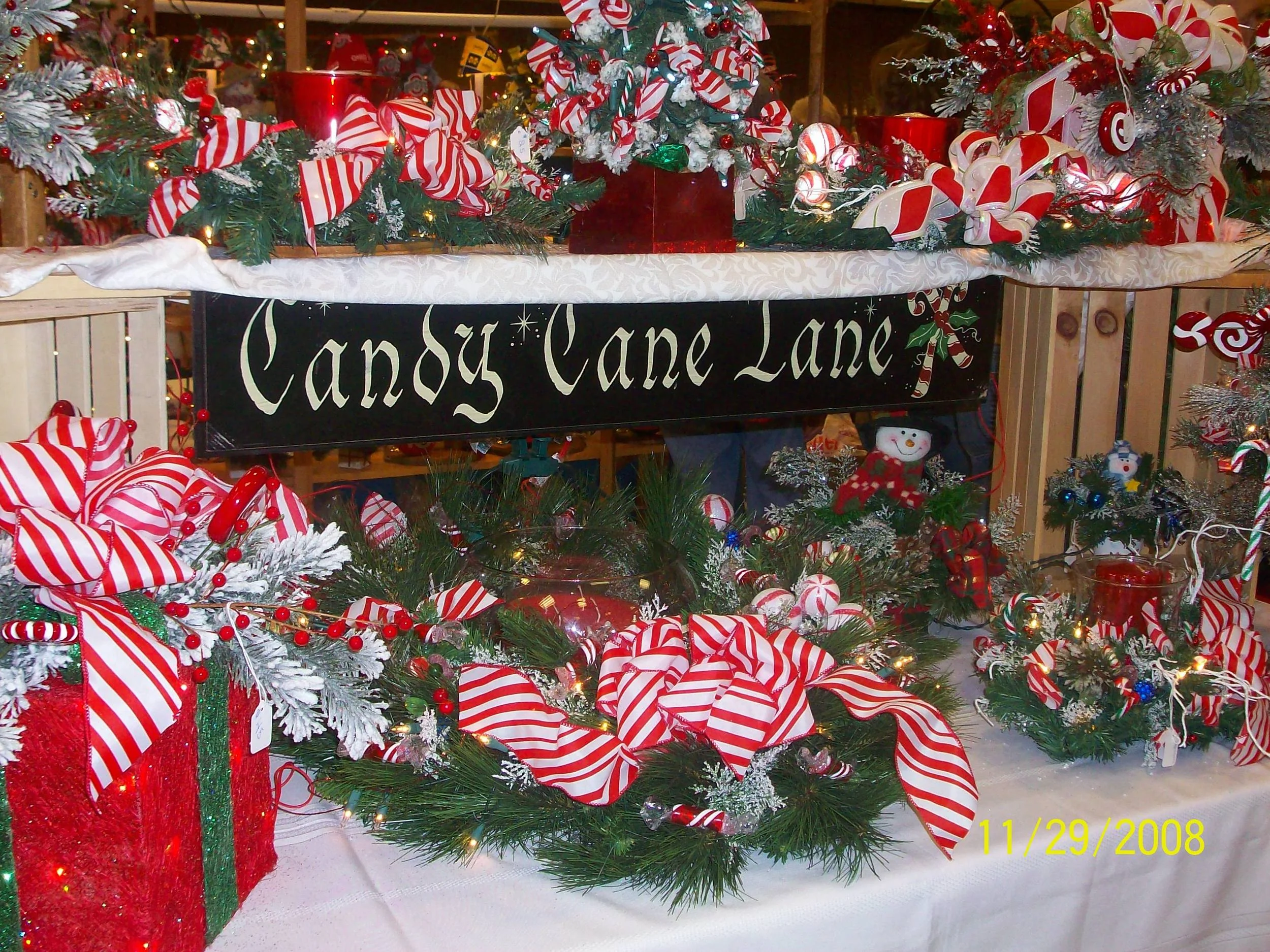 National Holiday Gift Show