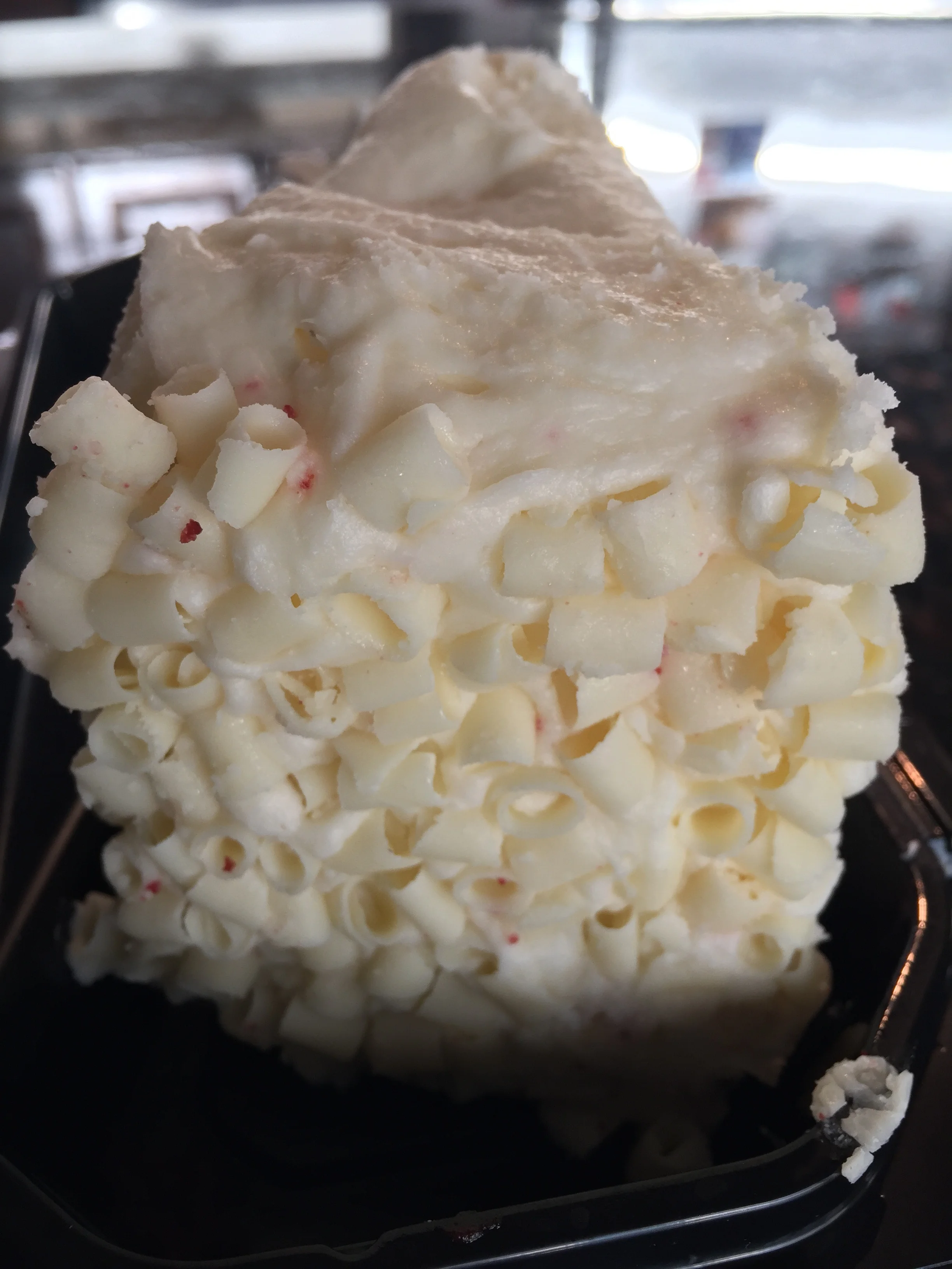 White chocolate curls - pretty but a little too sweet for me. Too sweet for me - almost an oxymoron!!!!!