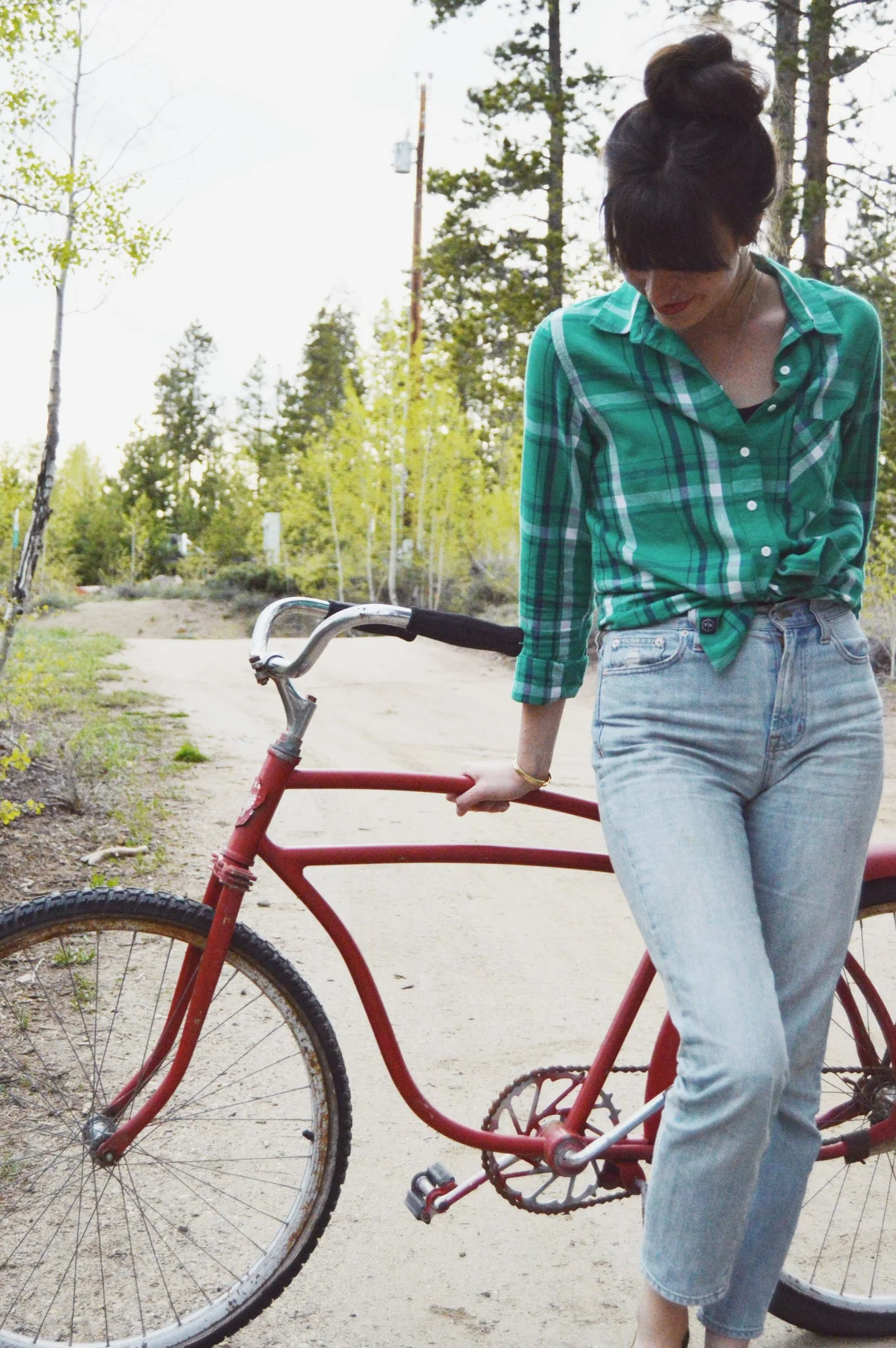 THOM KELLY || Eco-Friendly Flannels For All Seasons