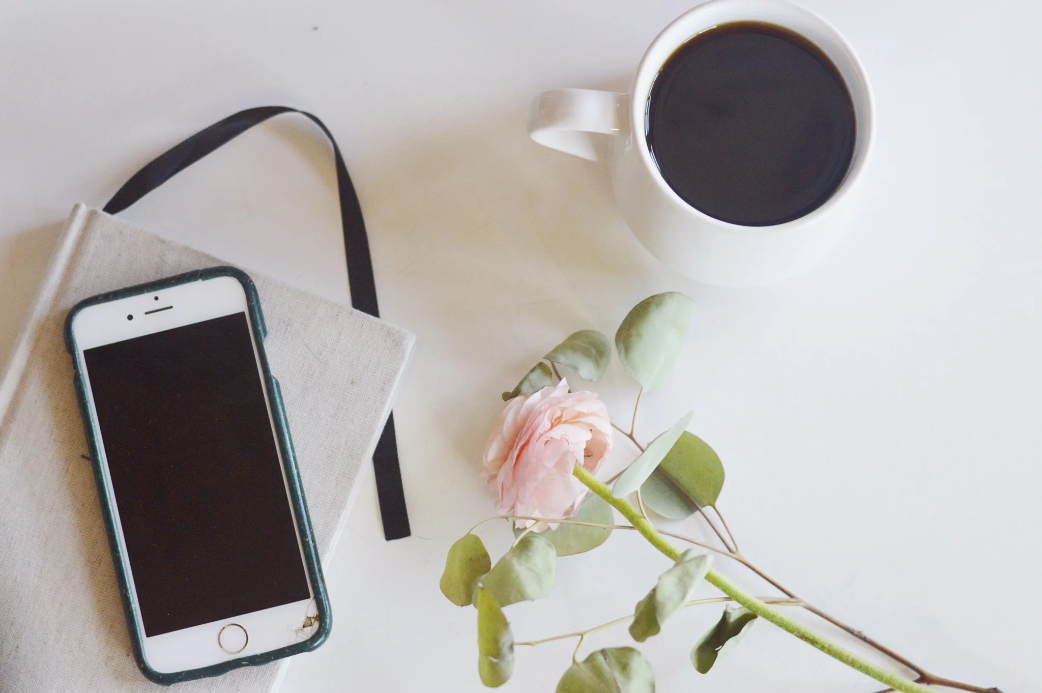 Slow Living || Using Social Media For Good Around Your Kids