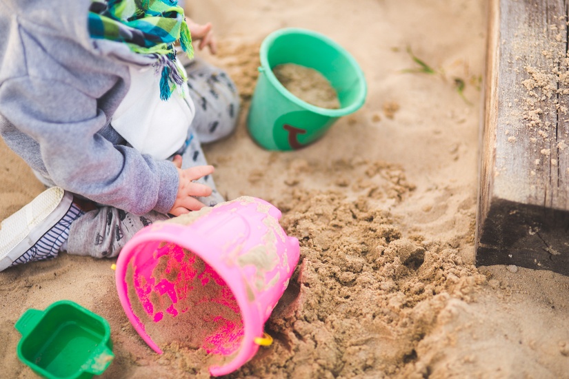 sand-summer-outside-playing-large.jpg