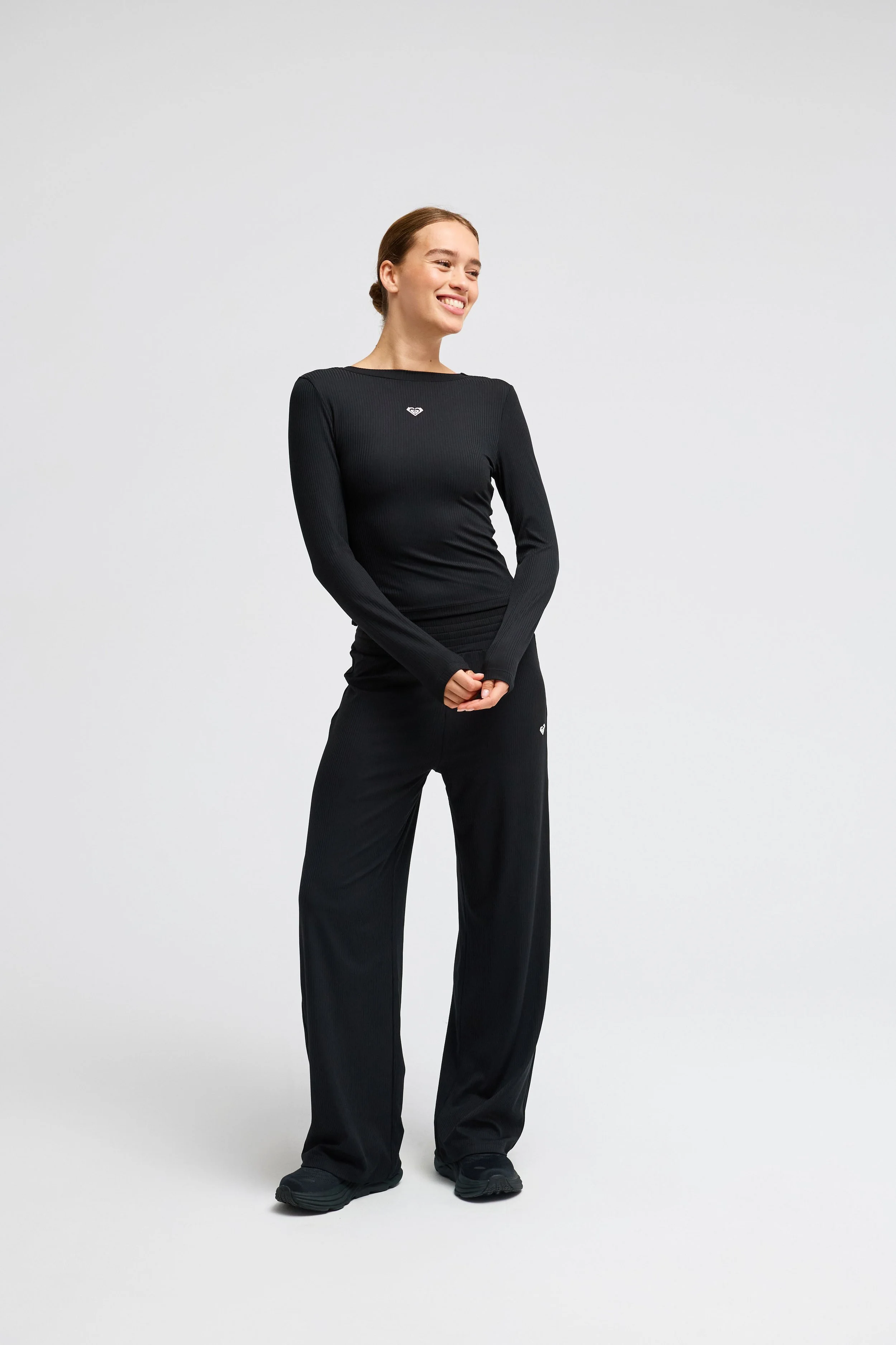 RX_263_MAINLINE_WORN_ERJKT04364_KVJ07577.jpg