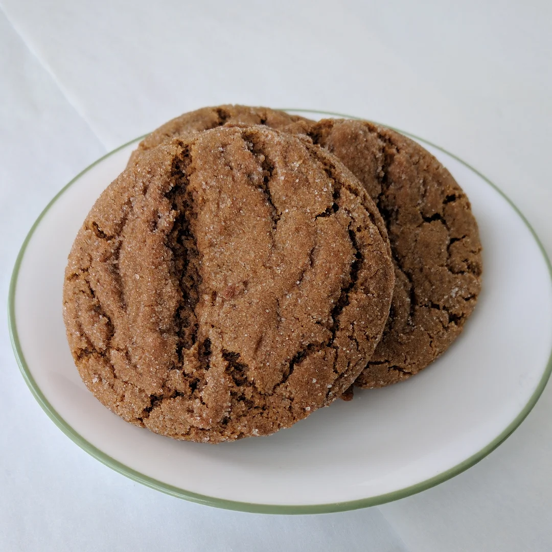 Molasses Ginger This is no gingersnap. It's chewy and delicious, with molasses, dark brown sugar, cinnamon, cloves, and ginger. Just like grandma used to make.