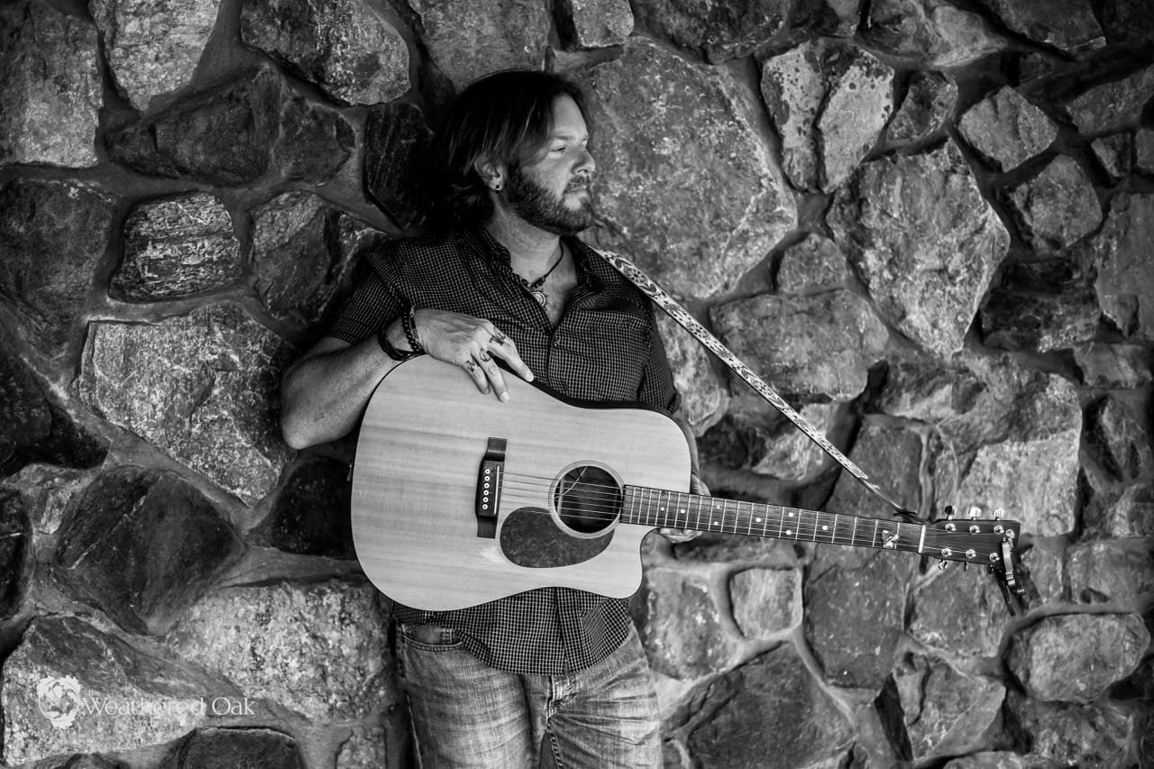 FREE LIVE MUSIC: Max Mackey Solo!