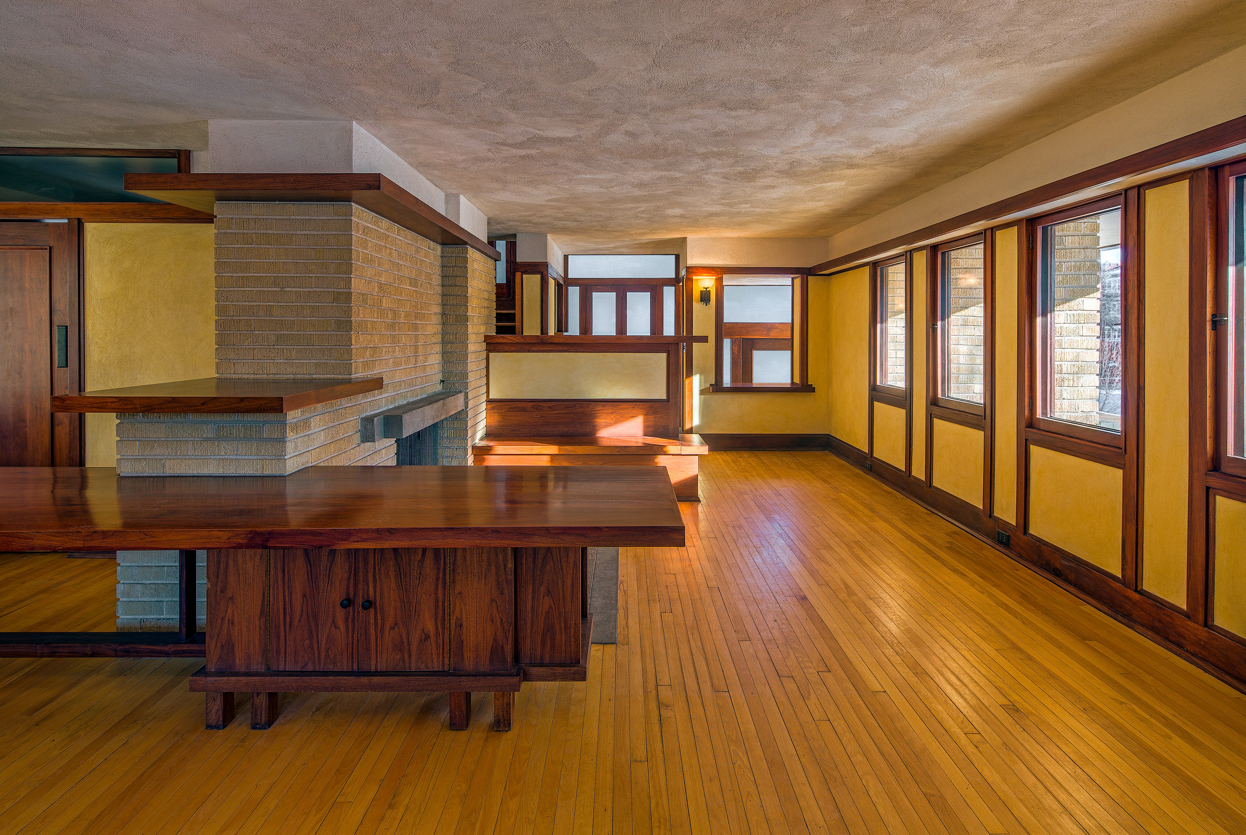 Frank Lloyd Wright's Emil Bach House