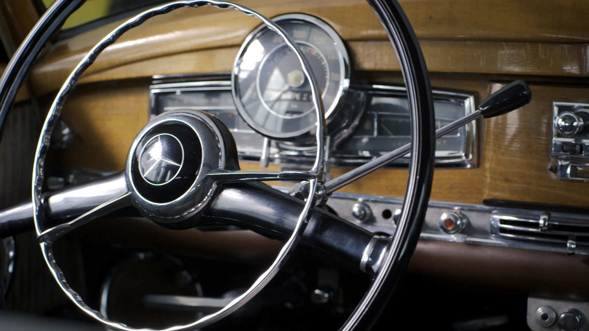Kunde: Daimler AG Auftrag: Farbkorrektur