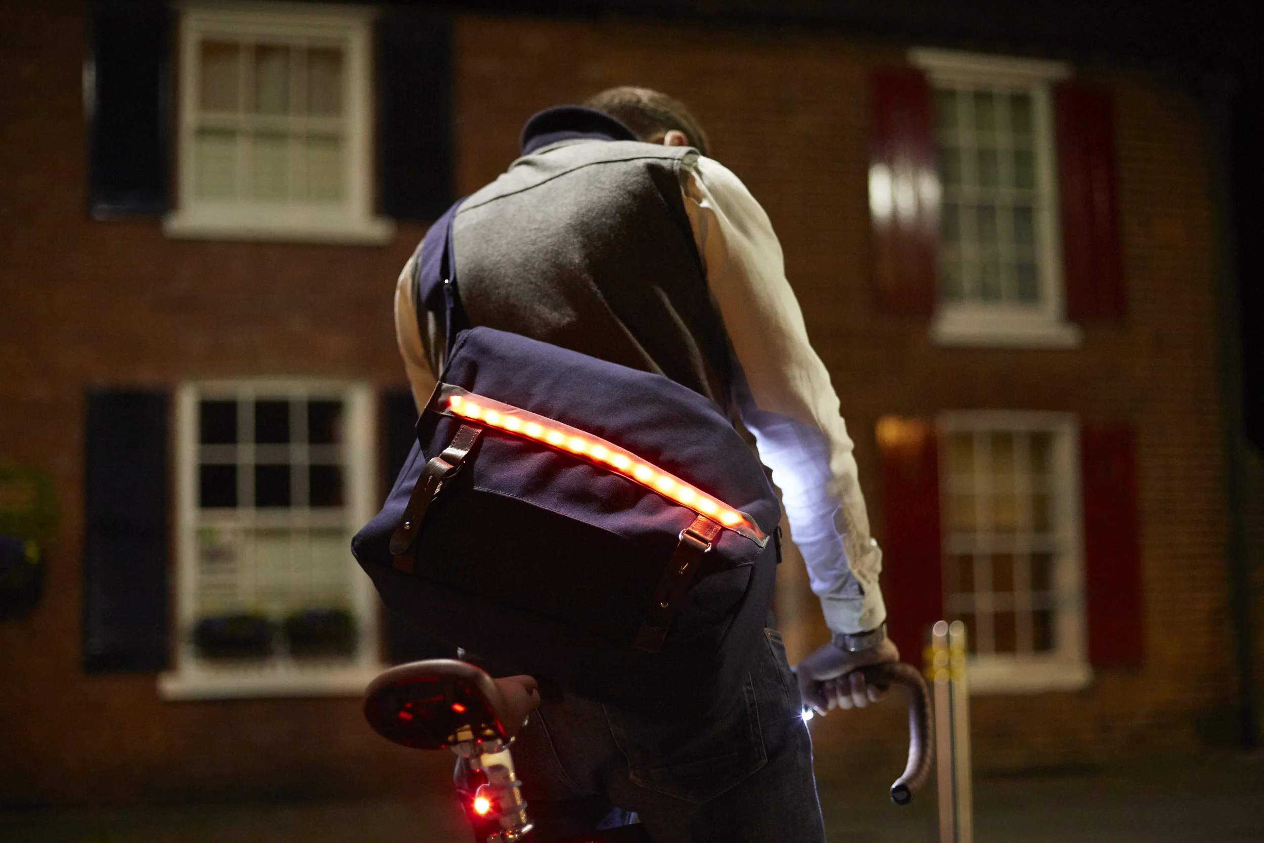 Copy of Messenger back lighhts.jpg