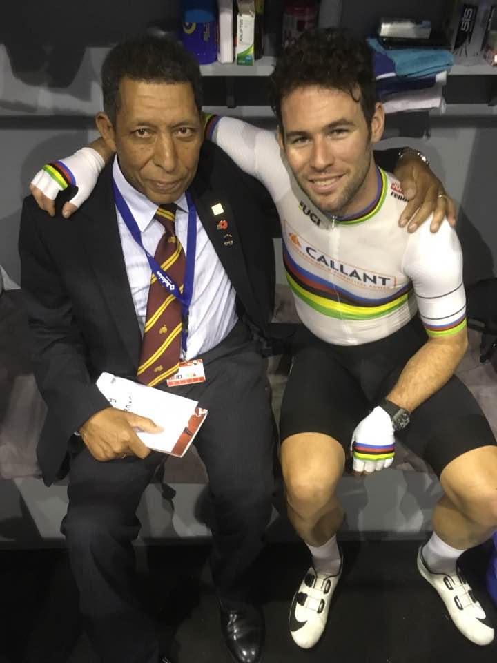 Maurice and Mark Cavendish in the Kuipke velodrome