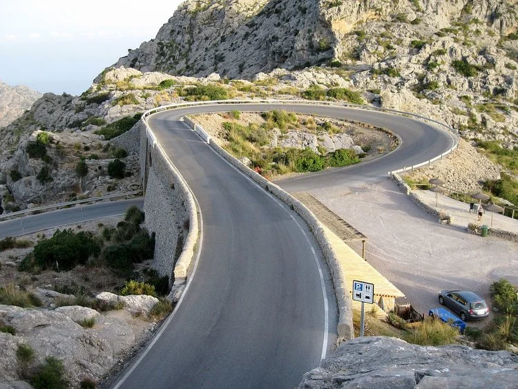 Sa Calobra: all the way down, turn round and come back up