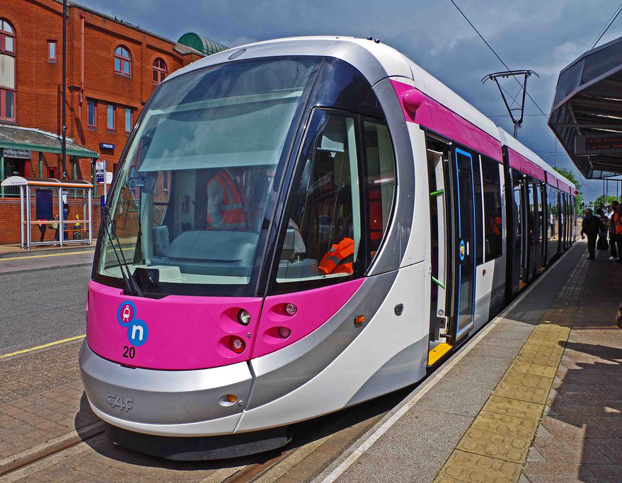 Budoucnost tramvajové dopravy v Birminghamu bude spjata s vozy CAF Urbos 3. Těch město objednalo celkem 20. (zdroj: Wikipedia)