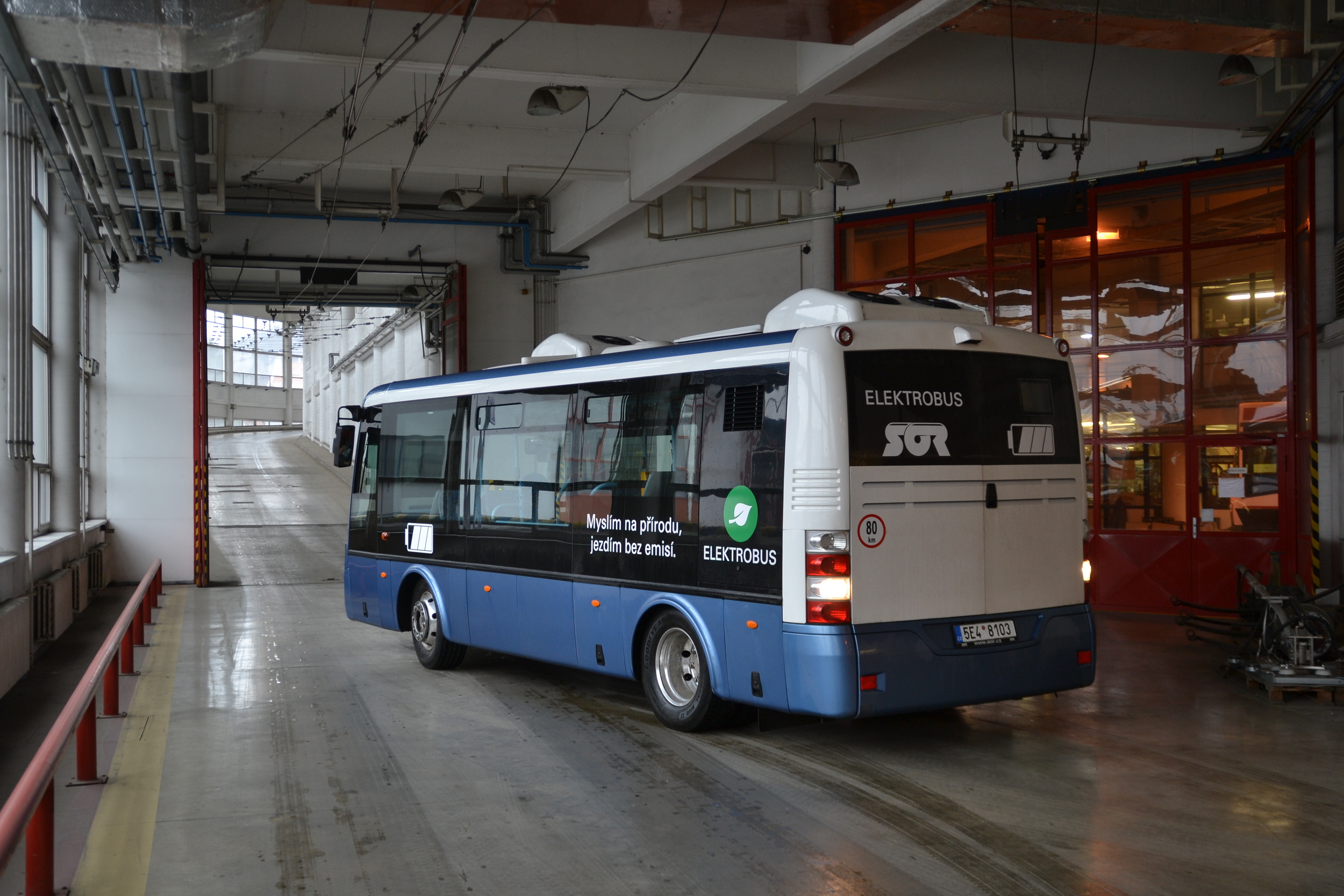 Modelovou řadu elektrobusů SOR tvoří nyní tři typy. Délkové provedení s osmi metry je nejmenší. (foto: Ing. Jiří Černý, DPMB)