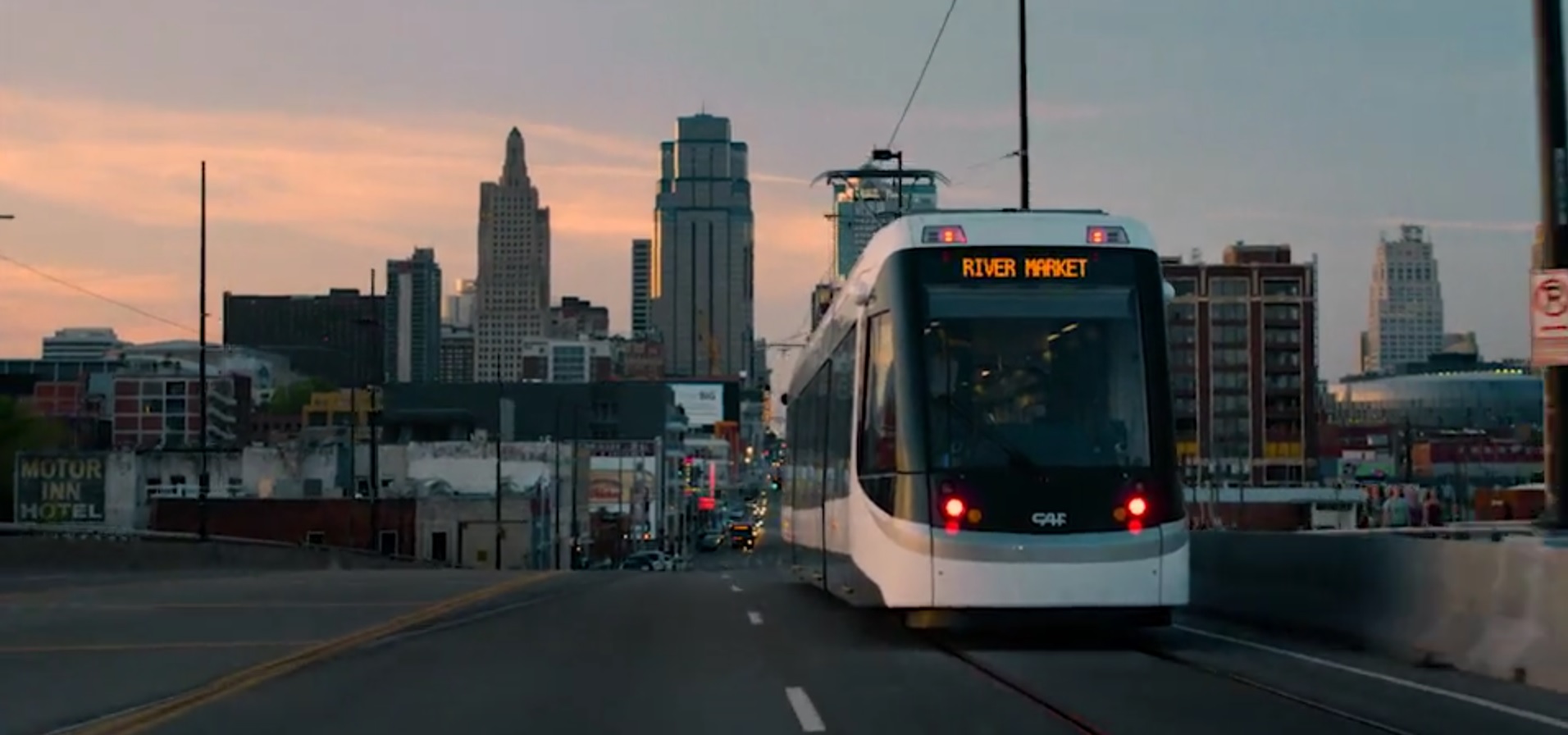 Tramvaj CAF Urbos 3 v americkém Kansas City. (zdroj: KC Streetcar)