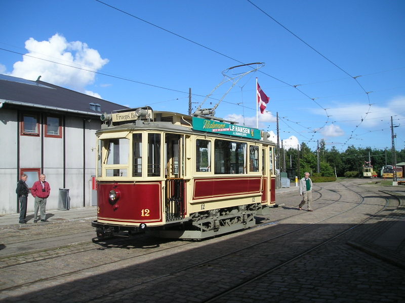 Návrat tramvají se očekává i v Odense. Na snímku jeden z původních vozů dráhy, jež sloužila veřejnosti do roku 1952. (zdroj: Wikipedia.org)