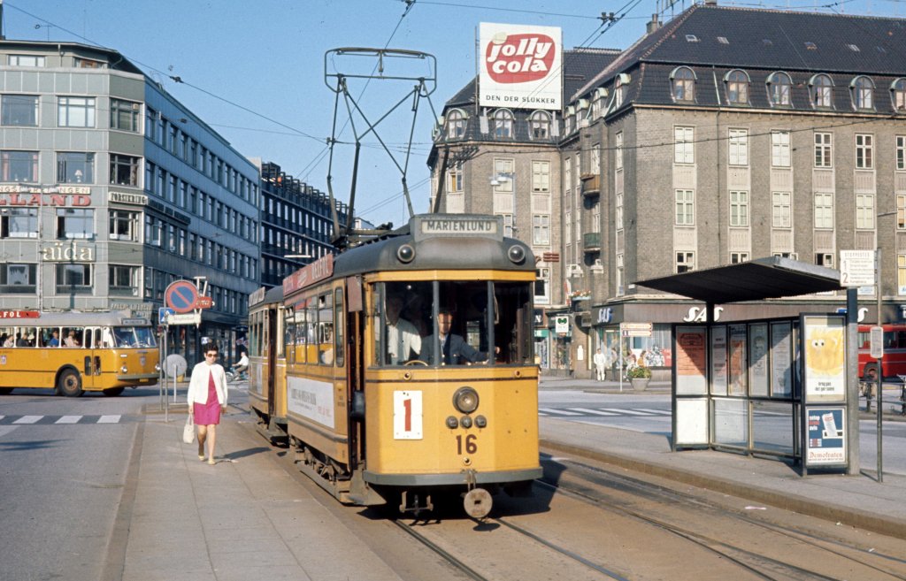 Původní tramvajový provoz v Aarhusu přestal sloužit svému účelu v roce 1971. (zdroj: Wikipedia.org)