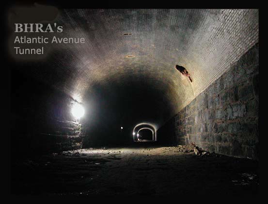 Tramvaje měly mj. jezdit přes tzv. Atlantic Avenue Tunnel, který je nejstarším městským tunelem pro kolejovou dopravu na světě. Někdy je nesprávně uváděn jako nejstarší tunel metra. Ve skutečnosti ale tímto tunelem jezdily jen vlaky. (foto: BHRA)