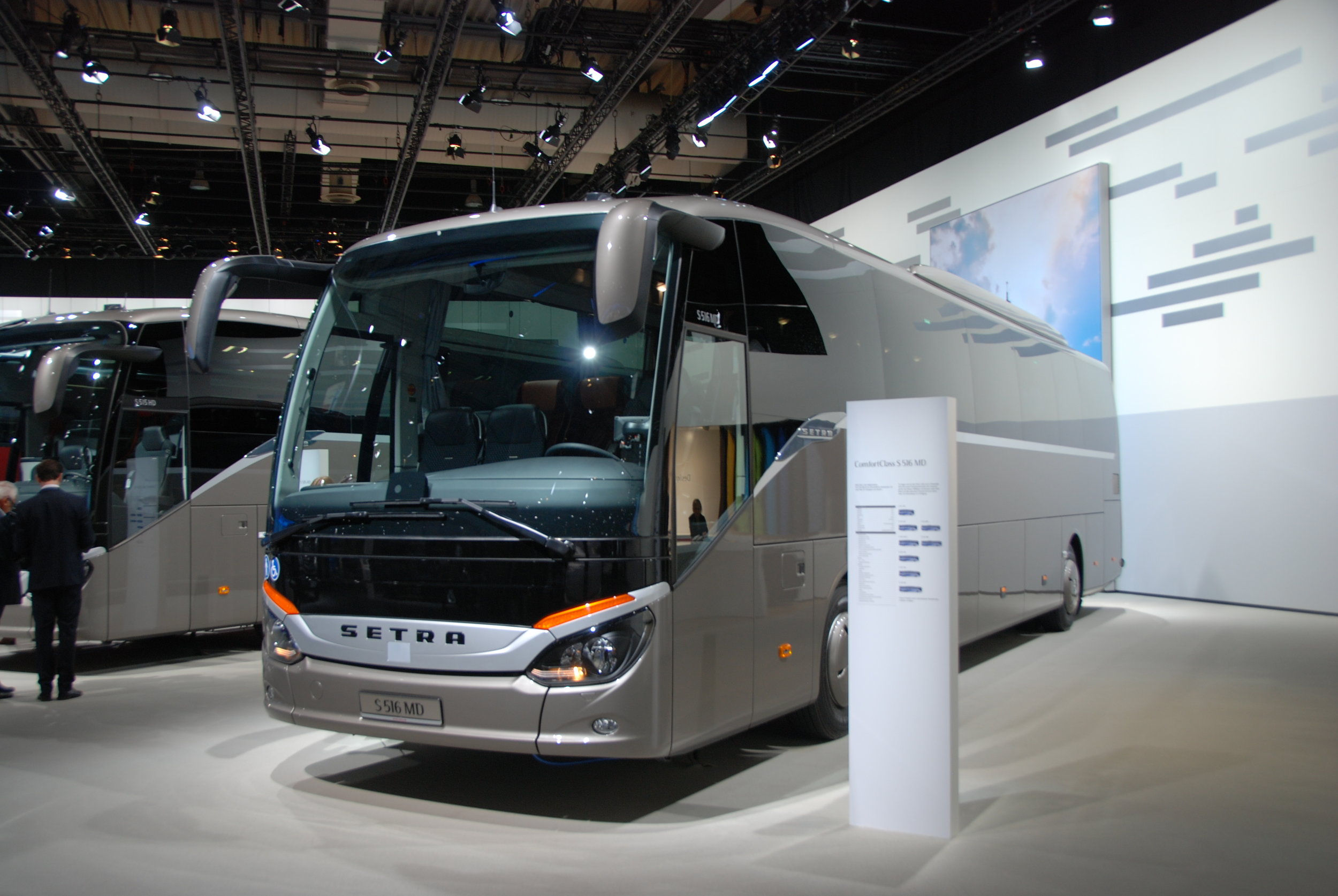 EvoBus se v rozsáhlé expozici pochlubil celou řadou vozidel značek Setra a Mercedes-Benz. (foto: Libor Hinčica)