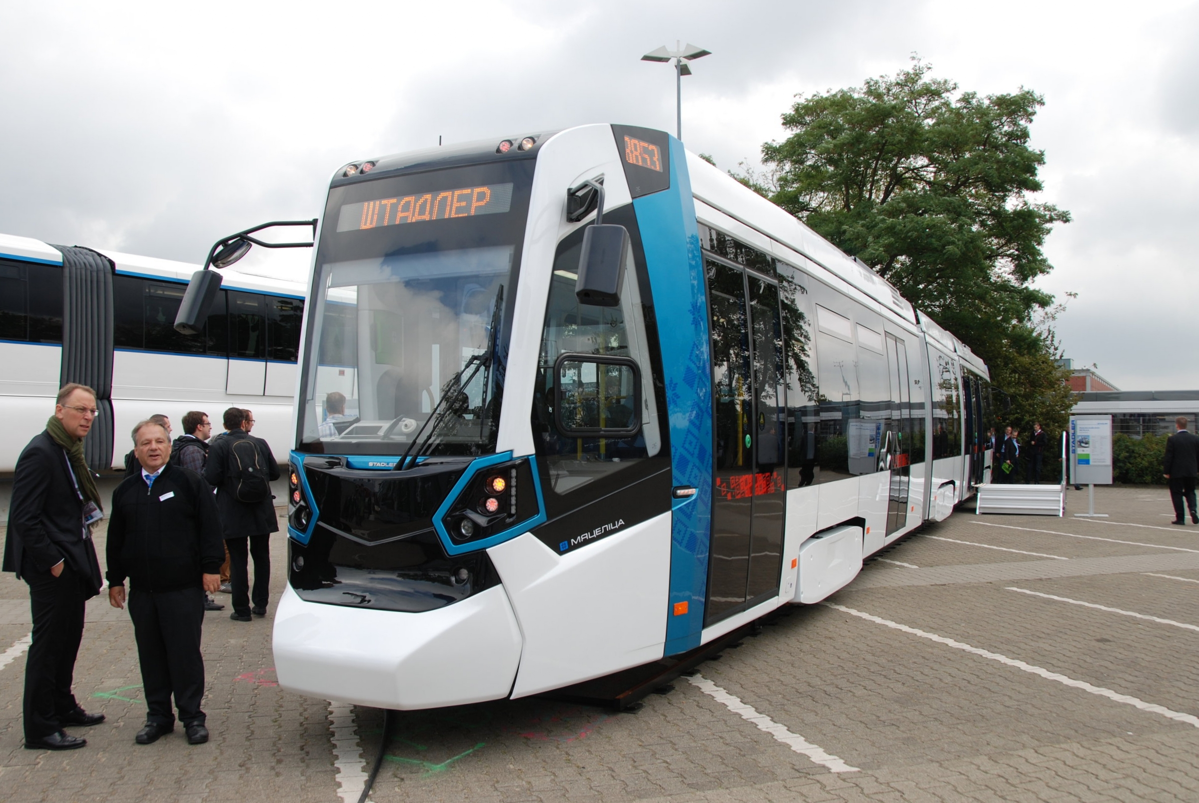 Metelica v Berlíně na veletrhu InnoTrans 2014. Lze očekávat, že tramvaje pro Ostravu budou od tohoto provedení odlišné. (foto: Libor Hinčica) 