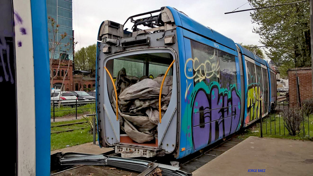 Alstom Citadis 302 se stěhuje. (foto: Jorge Baez)