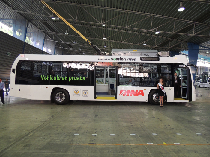 První trolejbus vyrobený společností DINA na snímku z roku 2013. (snímek: DINA Camiones)