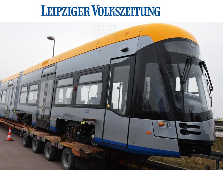 Tramvaj Solaris Tramino pro Lipsko ukázal německý deník Leipziger Volskzeitung. Fotografii pořídil čtenář novin Lothar Hammer. (Print Screen webové stránky www.lvz.de, foto tramvaje: Lothar Hammer)