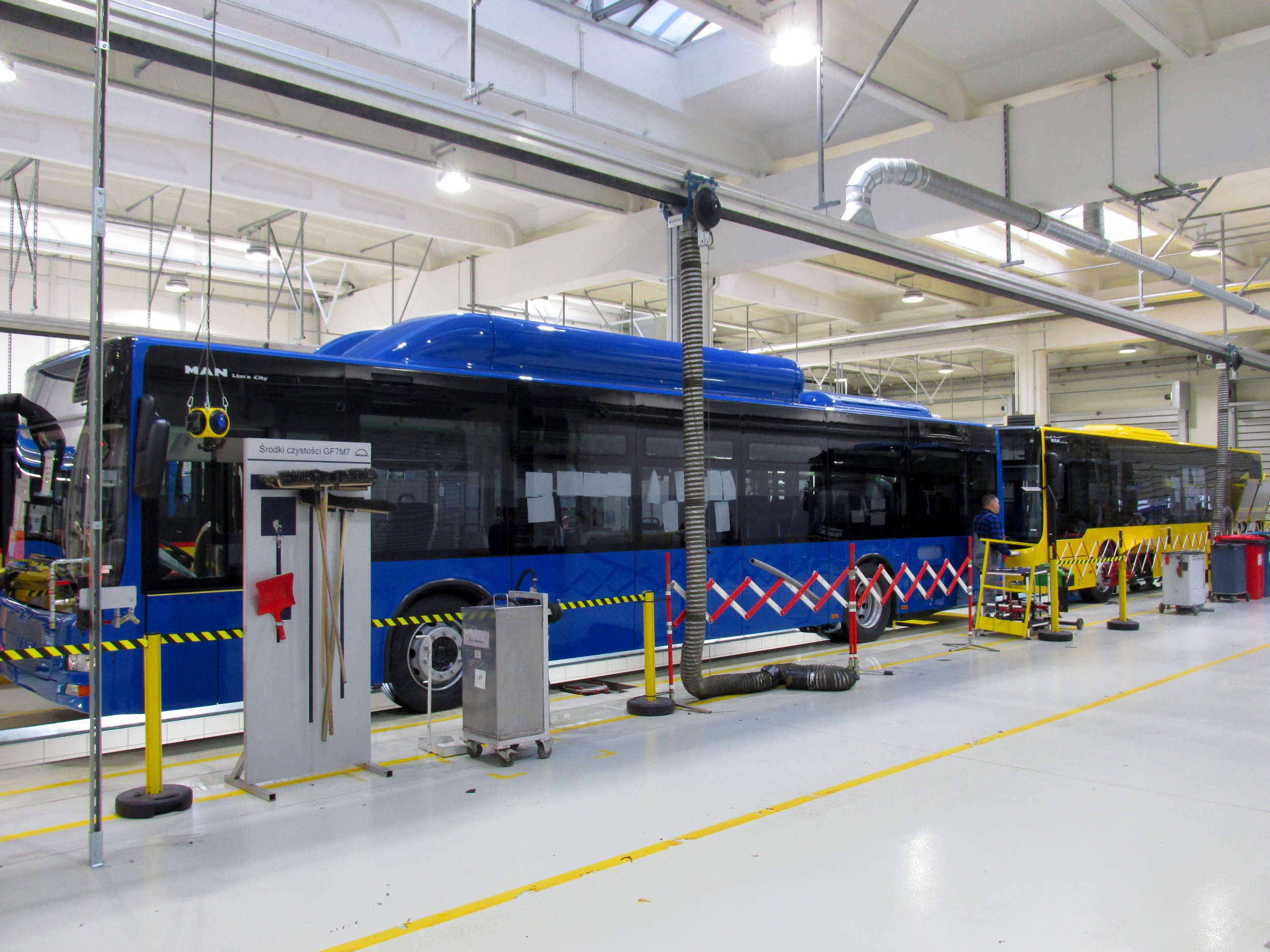 Ve Starachowicích již probíhá kompletní montáž nízkopodlažních autobusů Lion's City. (foto: MAN Truck & Bus)