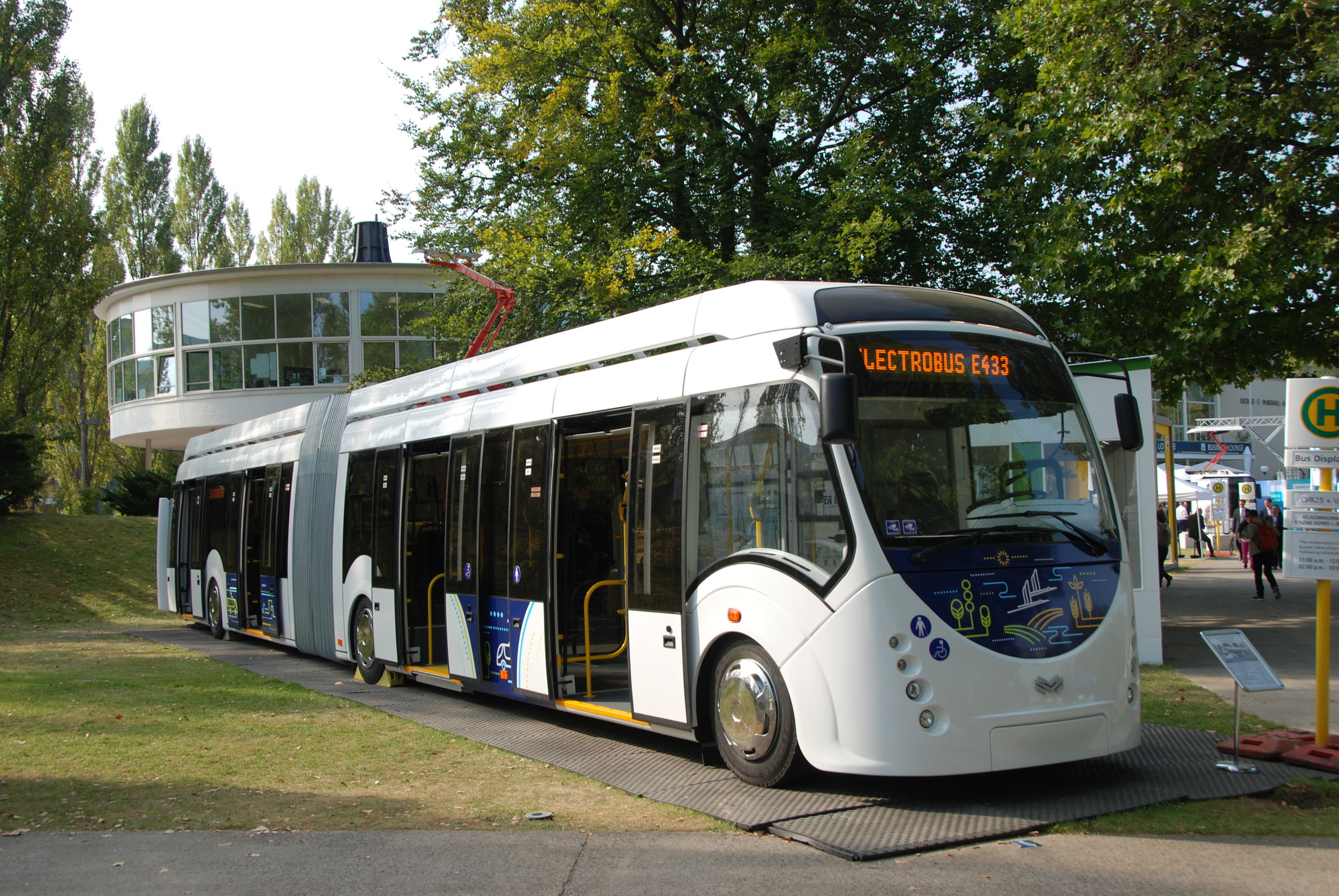 Svůj elektrobus představil na loňském veletrhu InnoTrans i běloruský Belkomunmaš. (foto: Libor Hinčica)