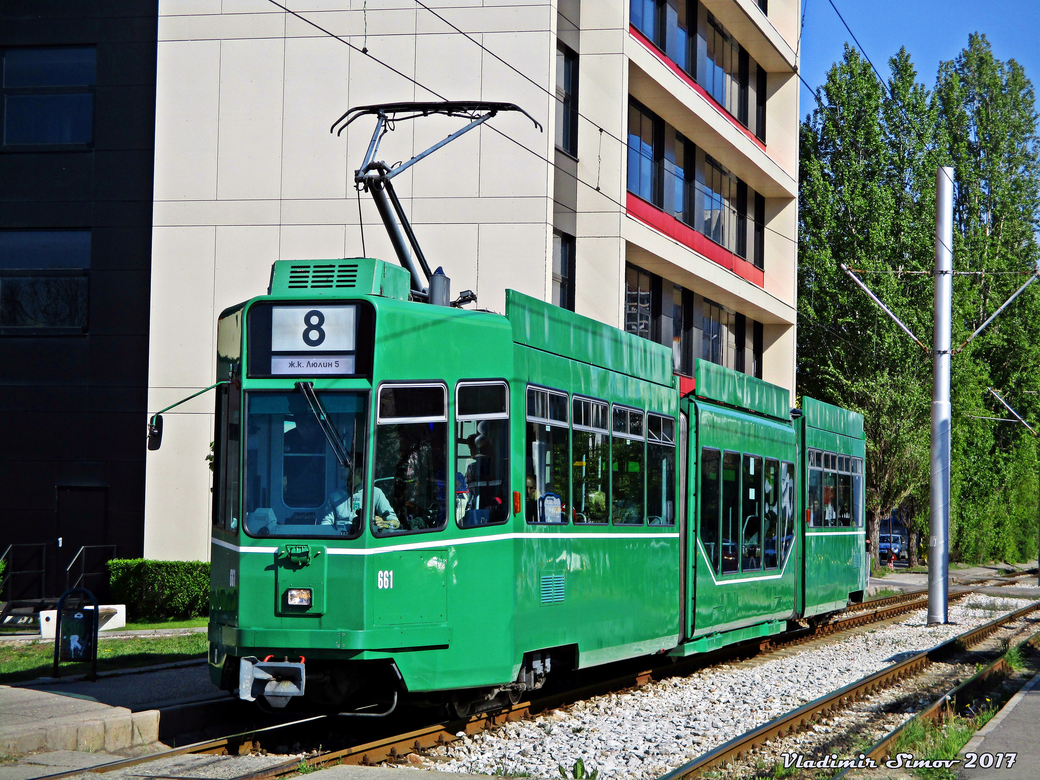 Ex-basilejský vůz Be 4/6S byl zachycen v Sofii na lince č. 8 první den provozu s cestujícími (24. 4. 2017). (foto: Vladimir Simov)
