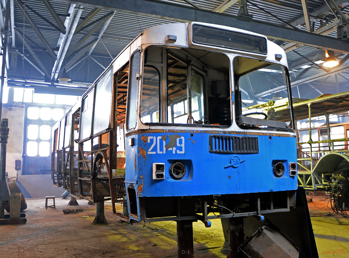 Demontáž původního trolejbusu. (foto: "vania256")