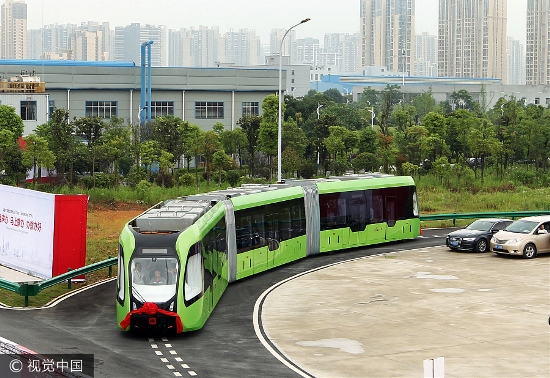 Je to tramvaj nebo není? Pochopitelně že není, ačkoli tak na první pohled může vozidlo vypadat. (foto: CRRC Zhuzhou)