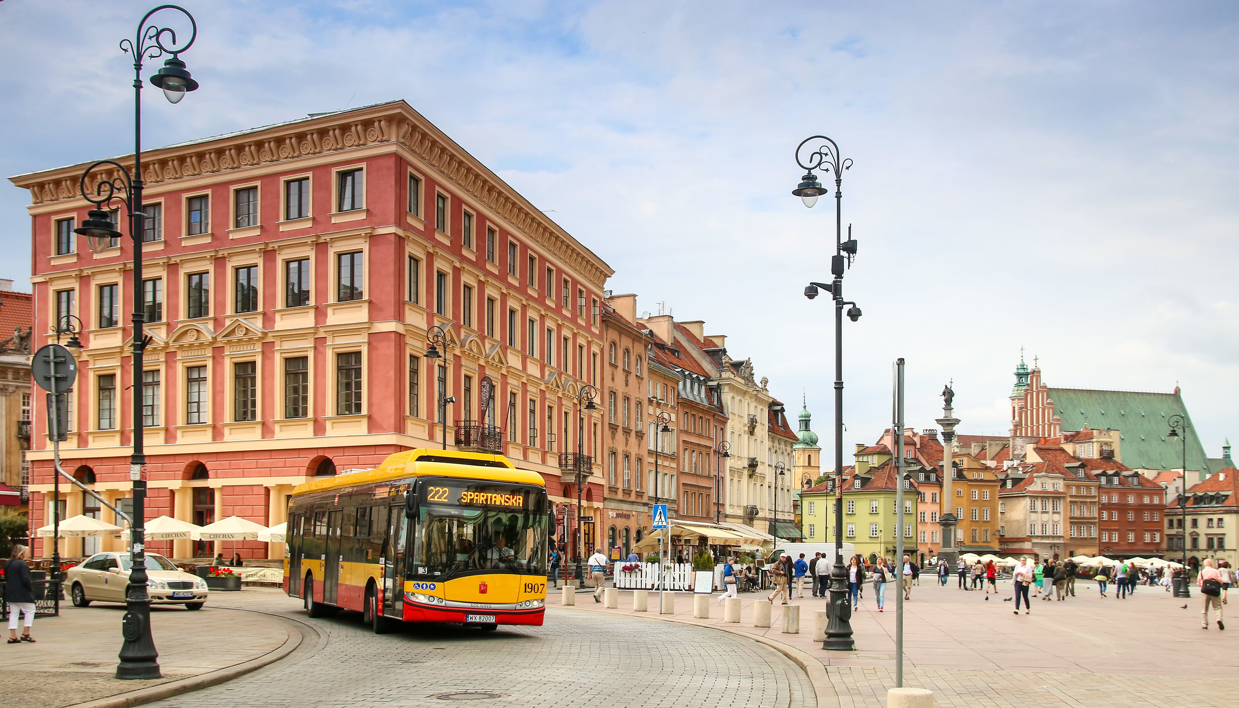 První elektrobus Solartis Urbino 12 electric je ve Varšavě nasazován na lince č. 222. (foto: Solaris Bus & Coach)