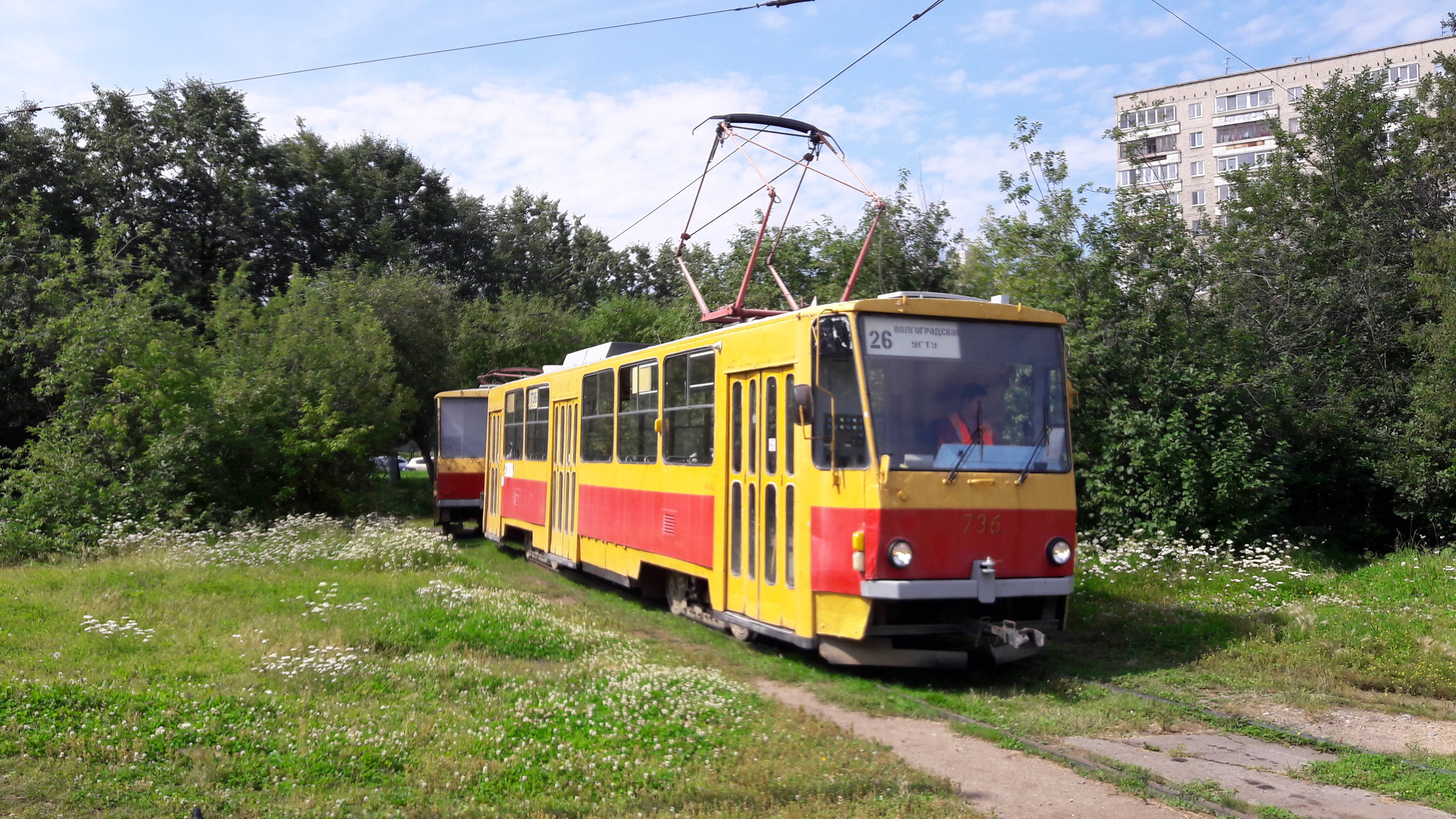 Tramvaj na konečné Volgogradskaja dne 1. 8. 2017. 