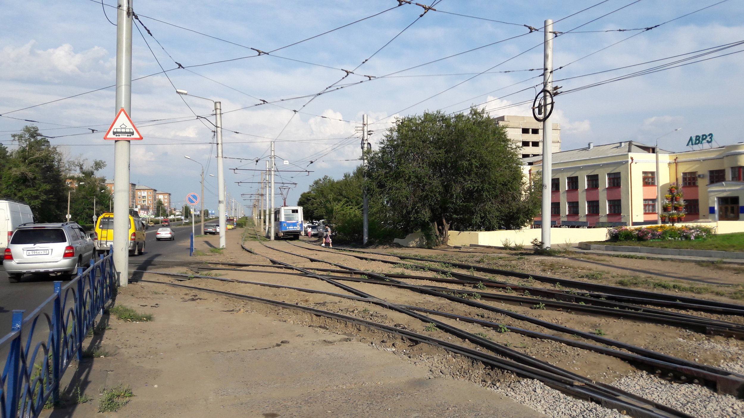 A ještě jednou místo, kde se trať k LVRZ napojuje na hlavní tramvajový okruh. 