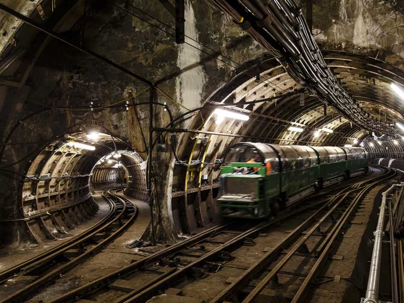 Část "poštovního metra" se otevřela veřejnosti v září 2017 po 14 letech od zastavení provozu. (foto: The Postal Museum)