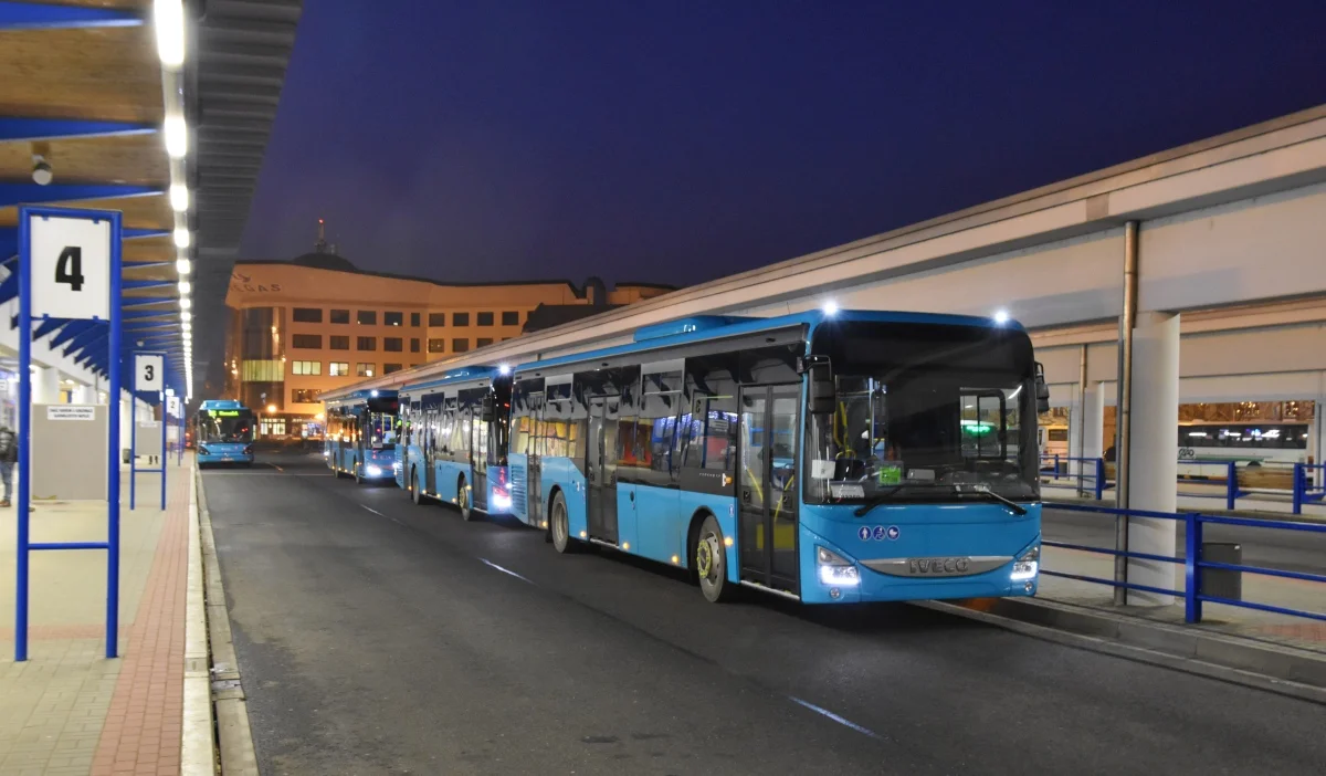 Nové Crosswaye pro Arrivu Morava, která vozidla nasadí na linky MHD v Přerově. (foto: Miroslav Halász)