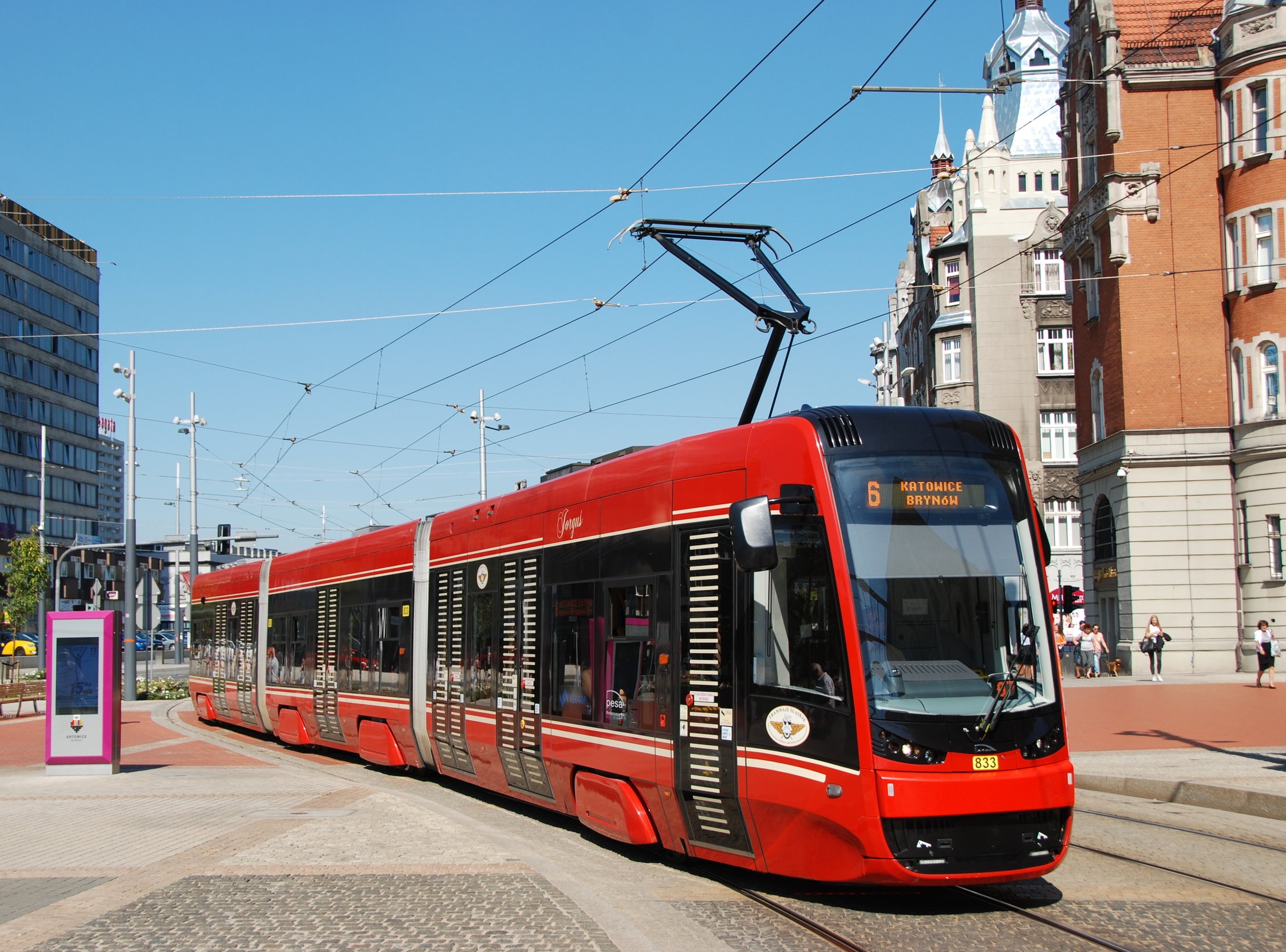 PESA dodala do katovické aglomerace již 30 vozů Pesa Twist Step (2012N). Nové tramvaje by měly z tohoto konceptu vycházet. (foto: Libor Hinčica)