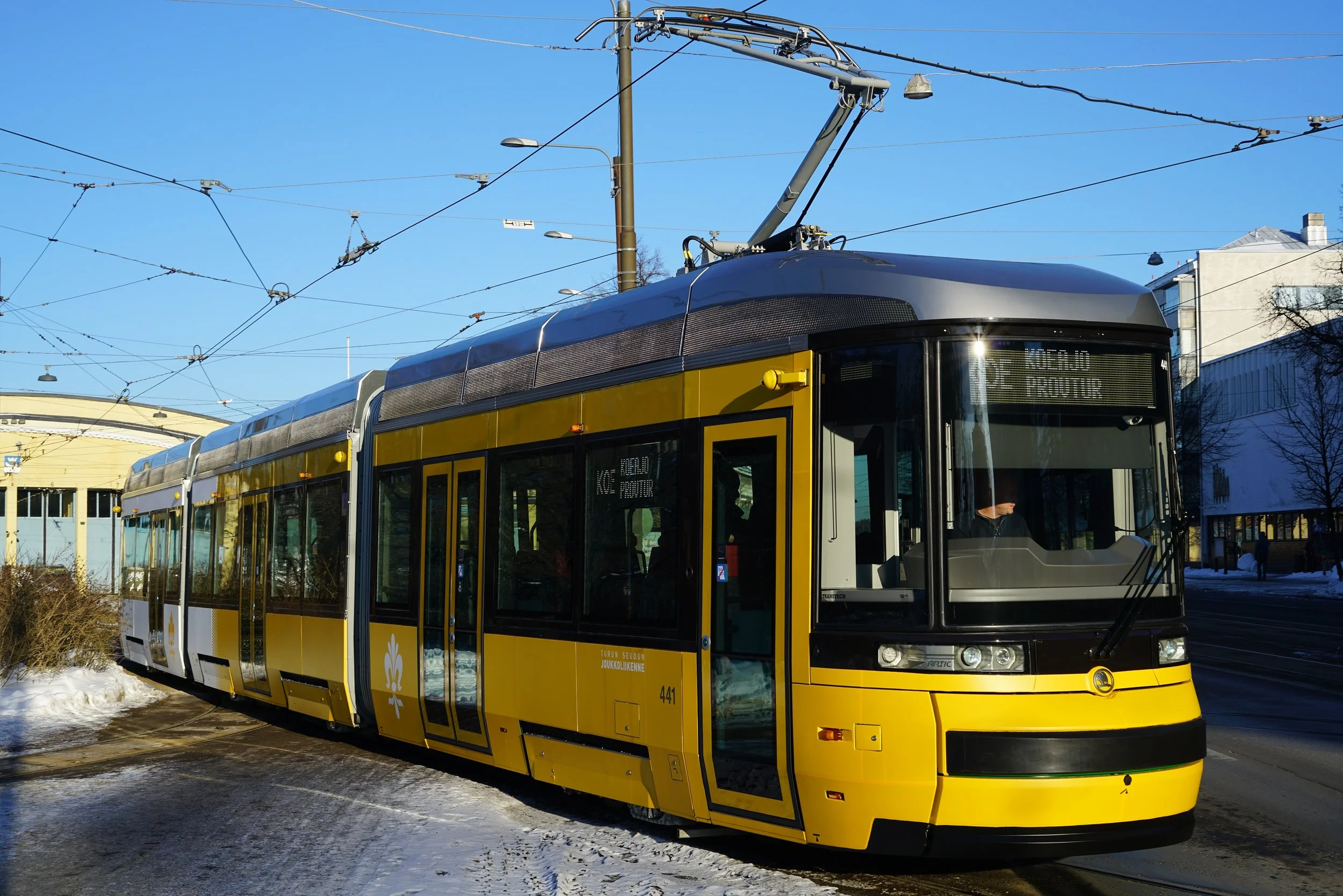 Škoda ForCity Smart Artic v Helsinkách. (zdroj: Wikipedia.org) 