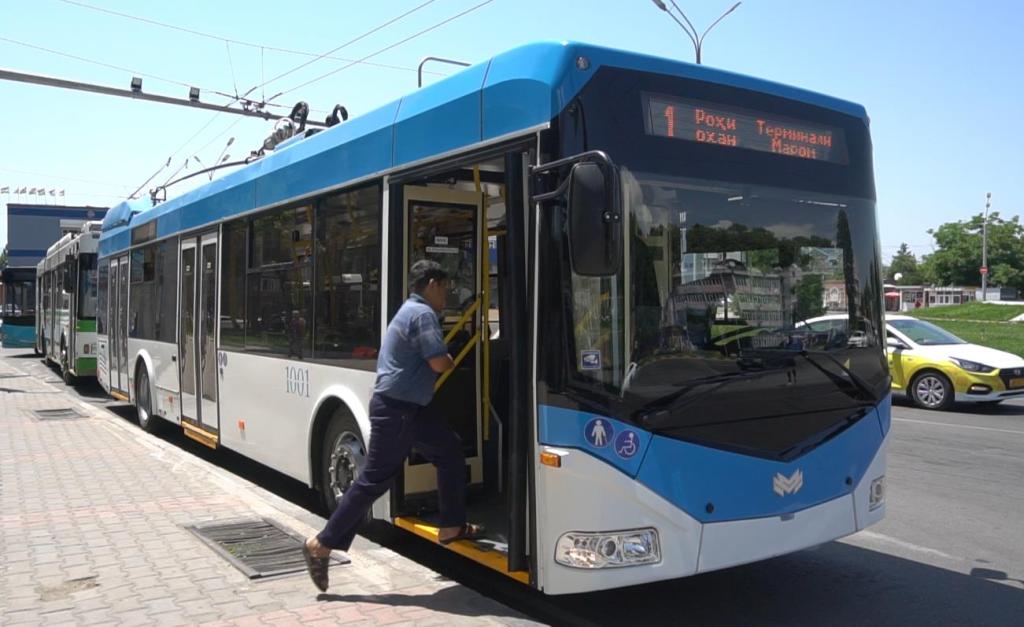 Nový trolejbus. (foto: Asia-Plus)