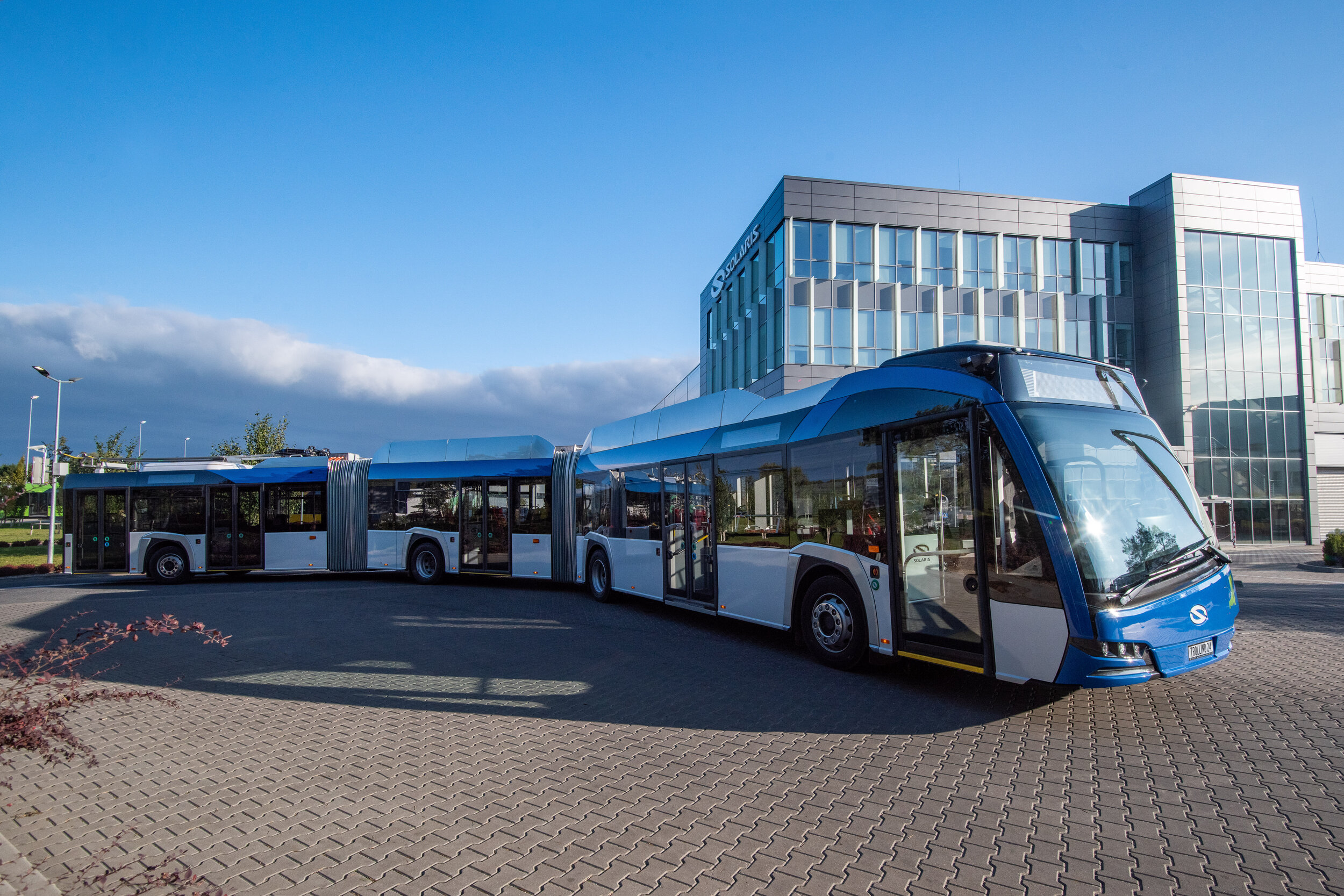 Trolejbus Trollino 24 s upraveným designem. (foto: Solaris Bus & Coach)