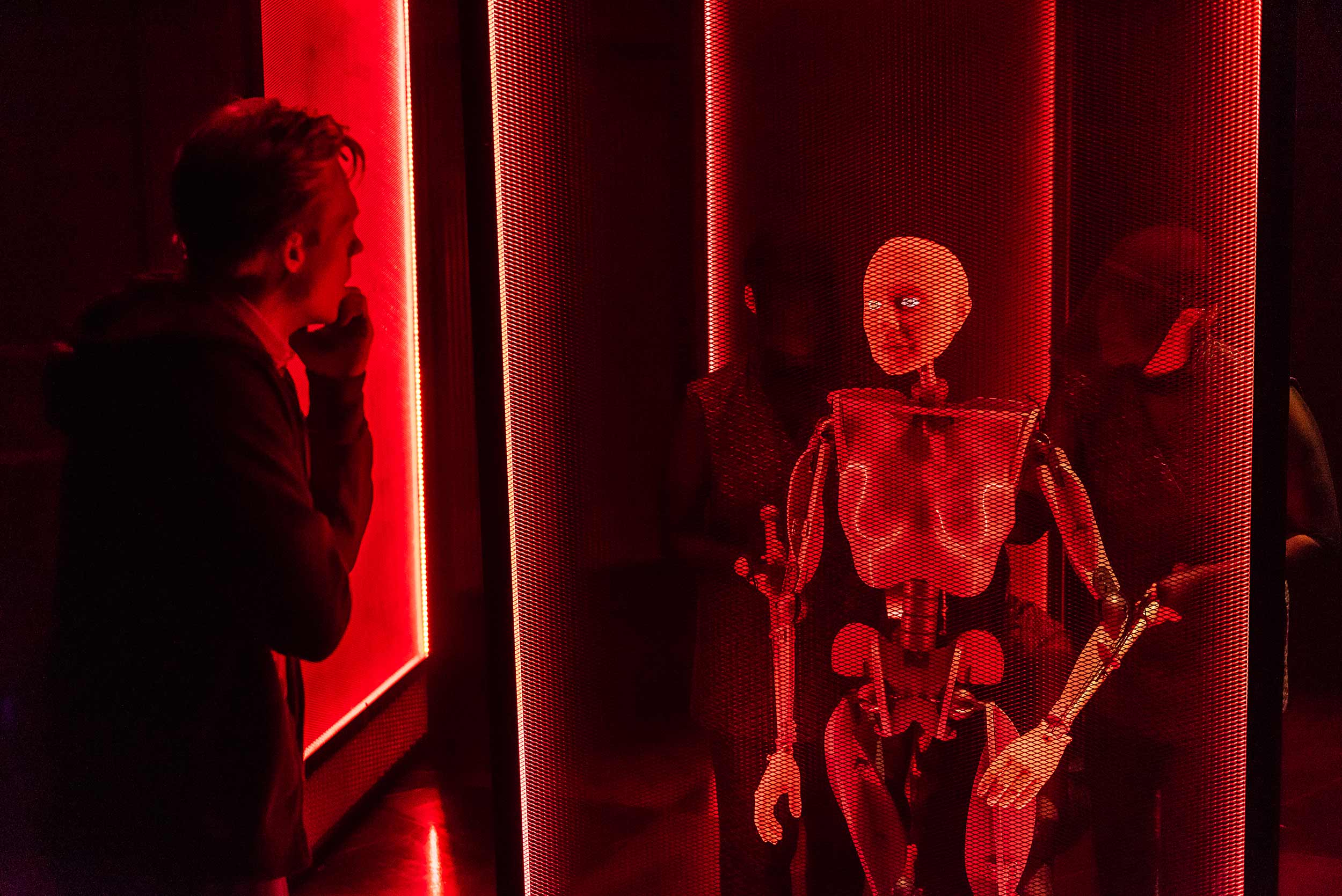 EX-MACHINA-6-CRIS-BALDWIN.jpg