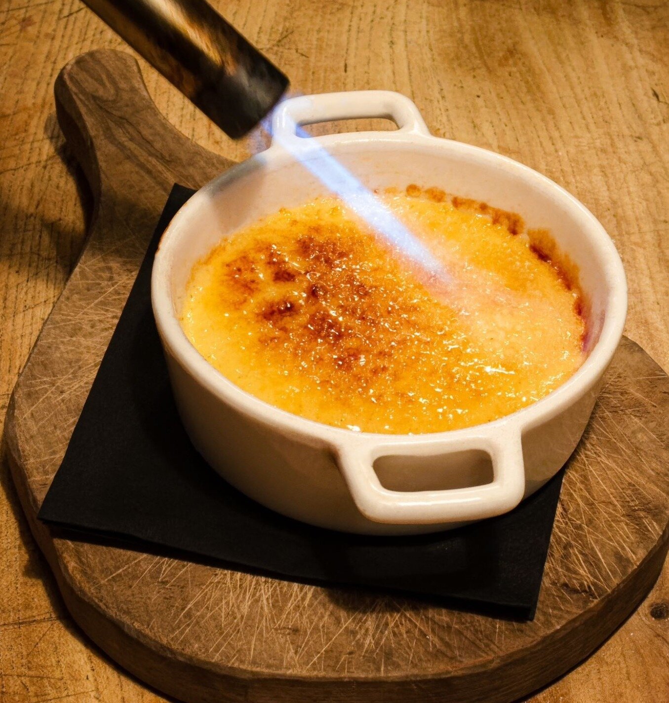 When you are so angry you want to set the world on fire, but instead you go for a crema catalana 😋